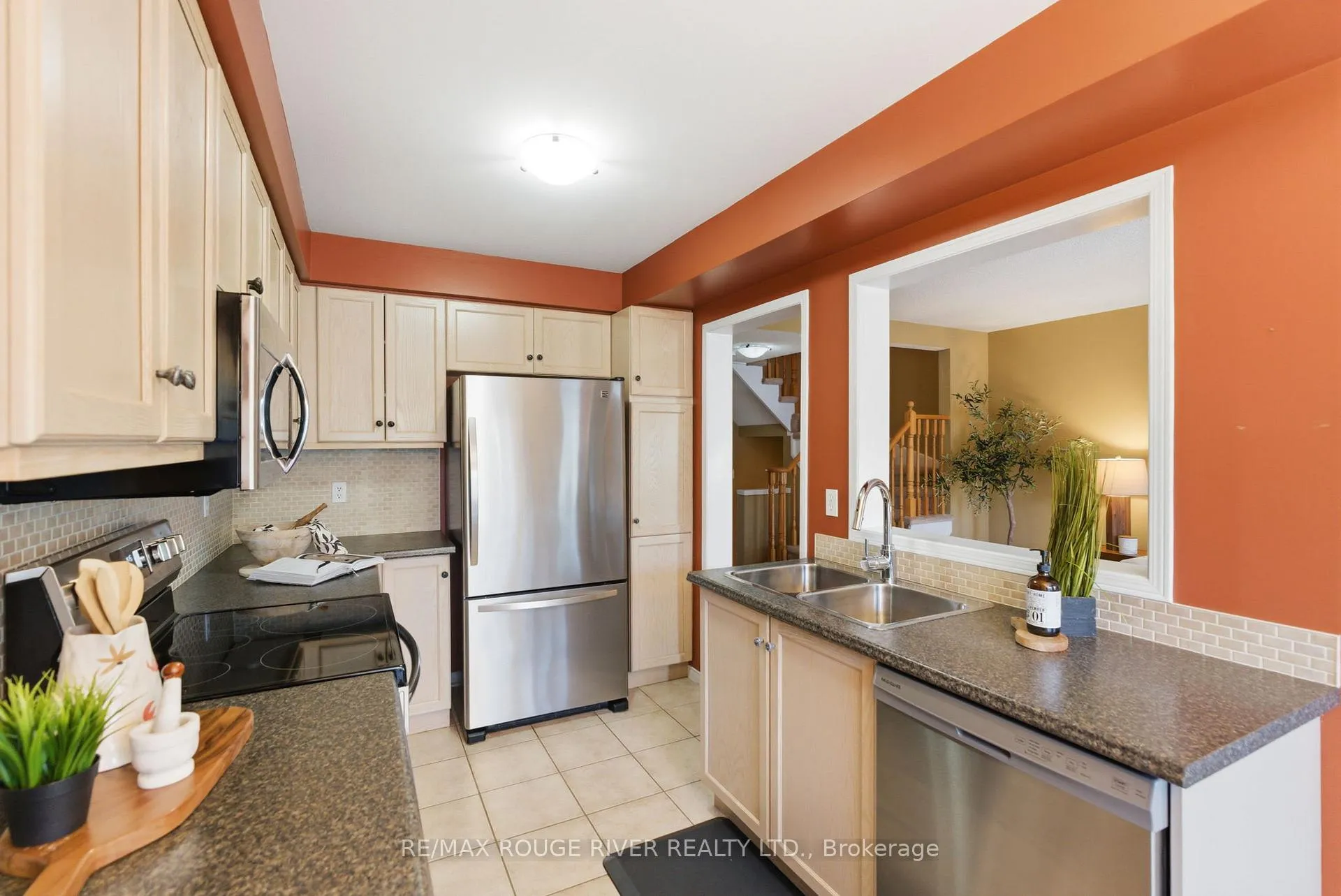 Photo 14 of 11 Stokely Crescent, Whitby, Downtown Whitby — HOMEH