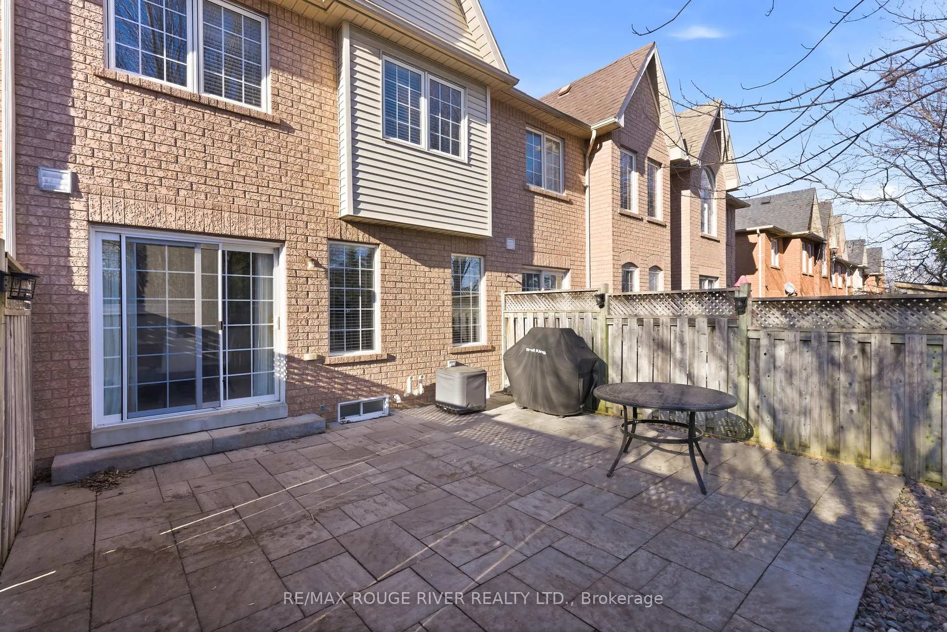 Photo 36 of 11 Stokely Crescent, Whitby, Downtown Whitby — HOMEH
