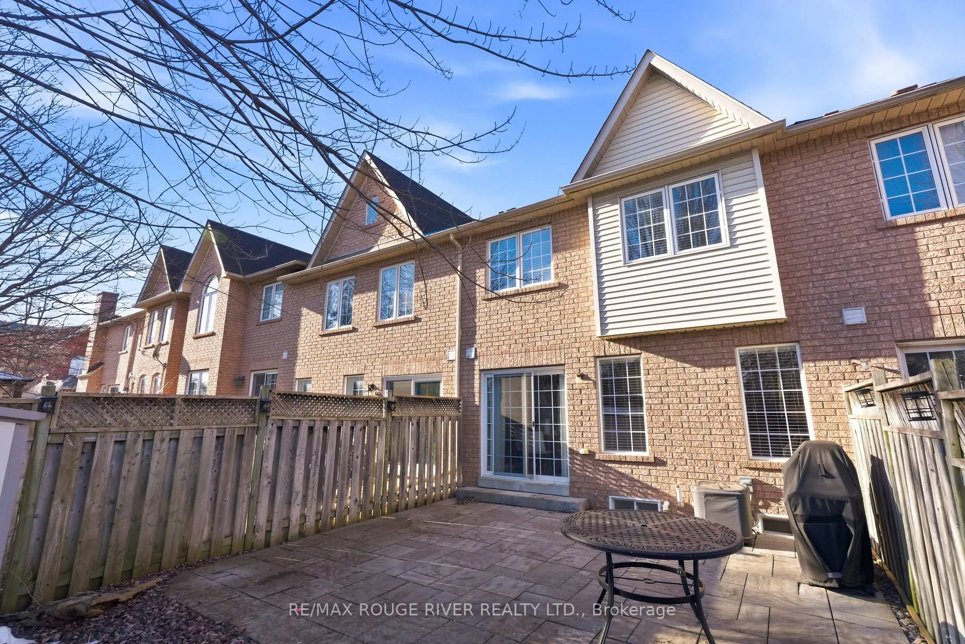 Photo 38 of 11 Stokely Crescent, Whitby, Downtown Whitby — HOMEH