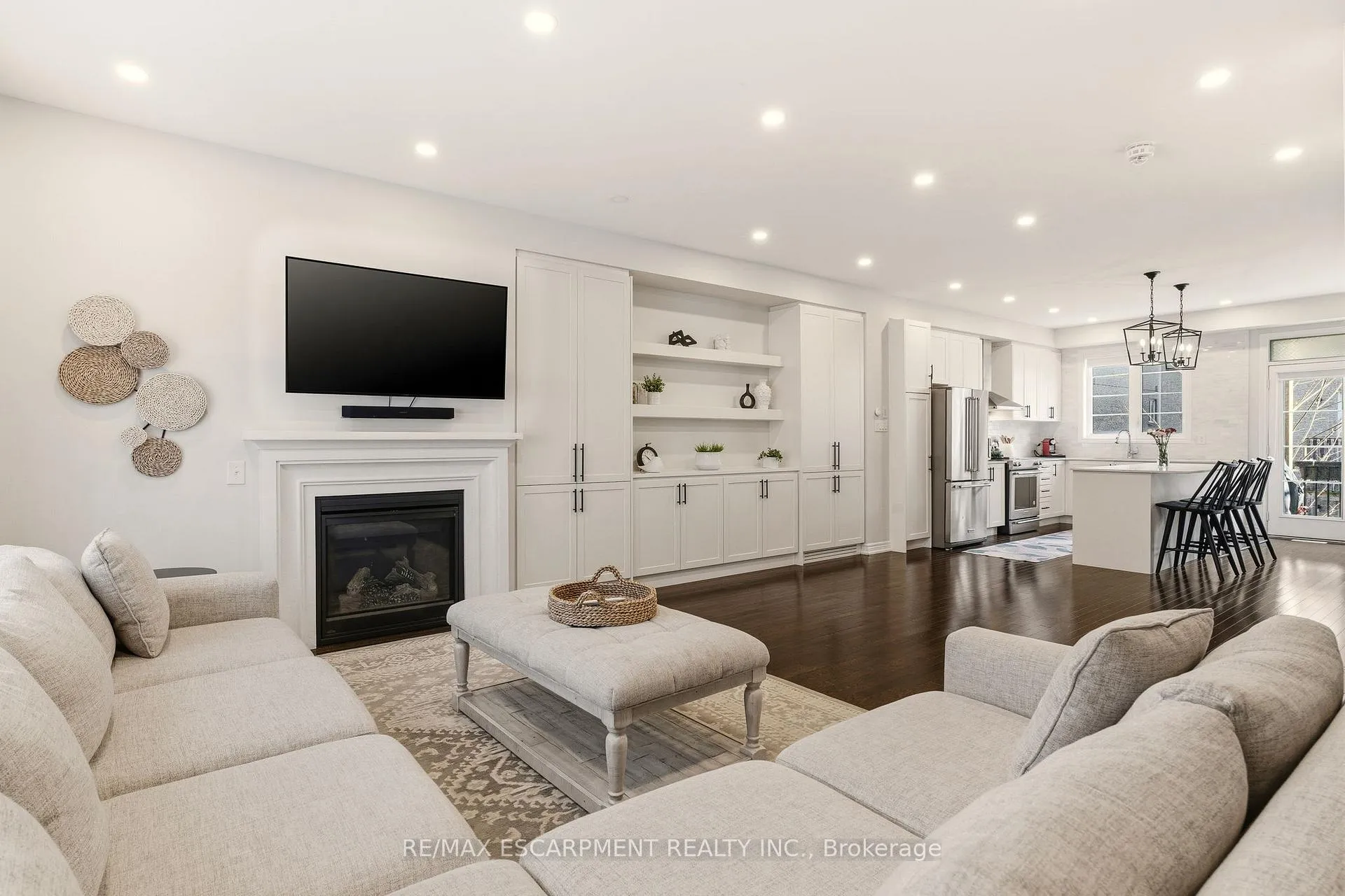 Photo 4 of 2249 Khalsa Gate, Oakville, Westmount — HOMEH