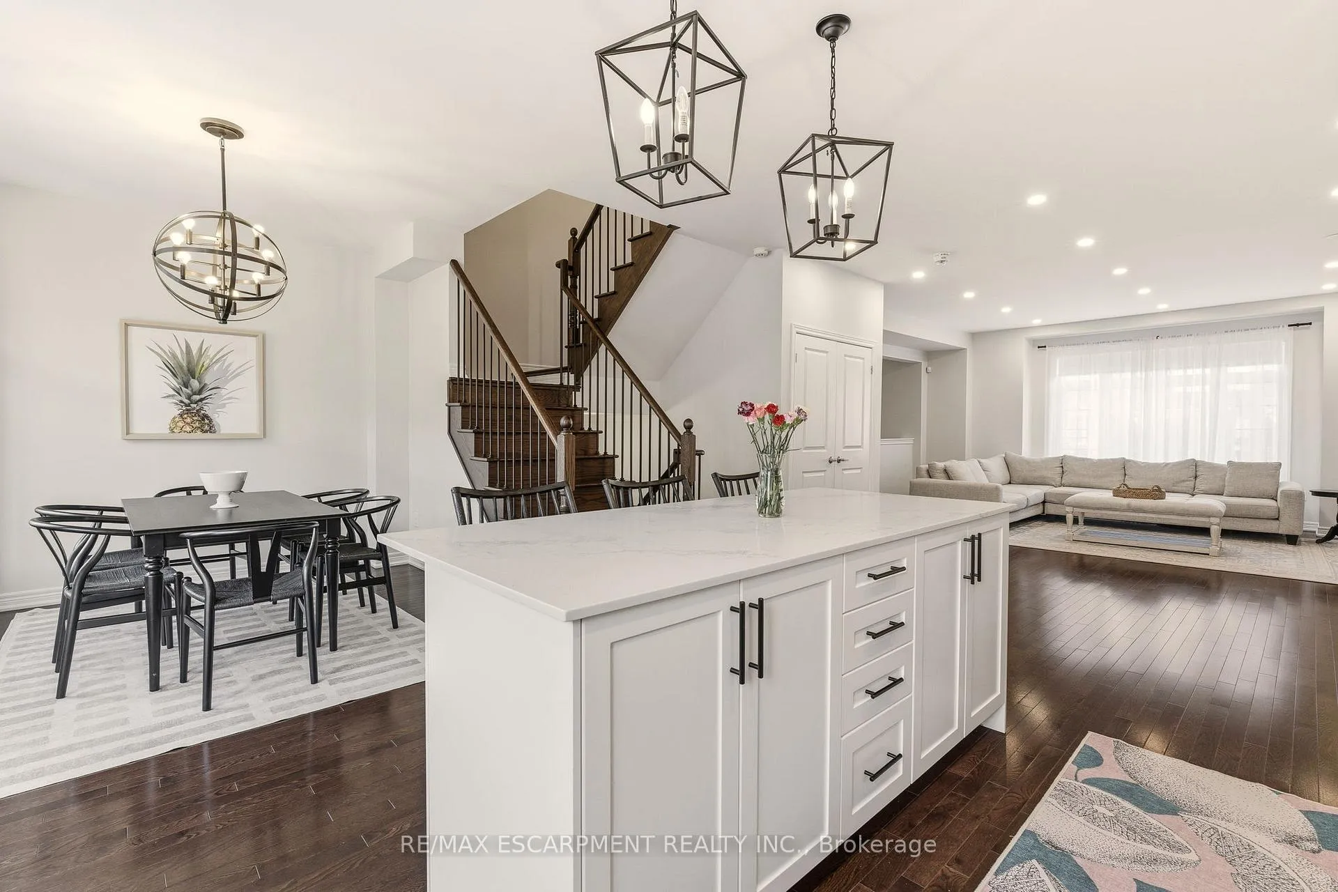 Photo 8 of 2249 Khalsa Gate, Oakville, Westmount — HOMEH