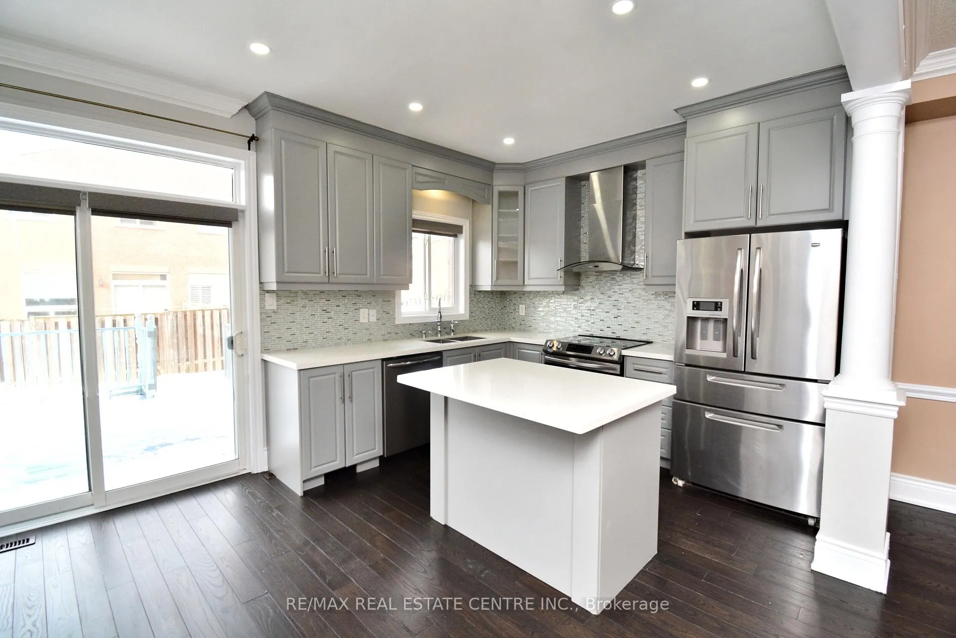 Photo 8 of 94 Seahorse Avenue, Brampton, Madoc — HOMEH