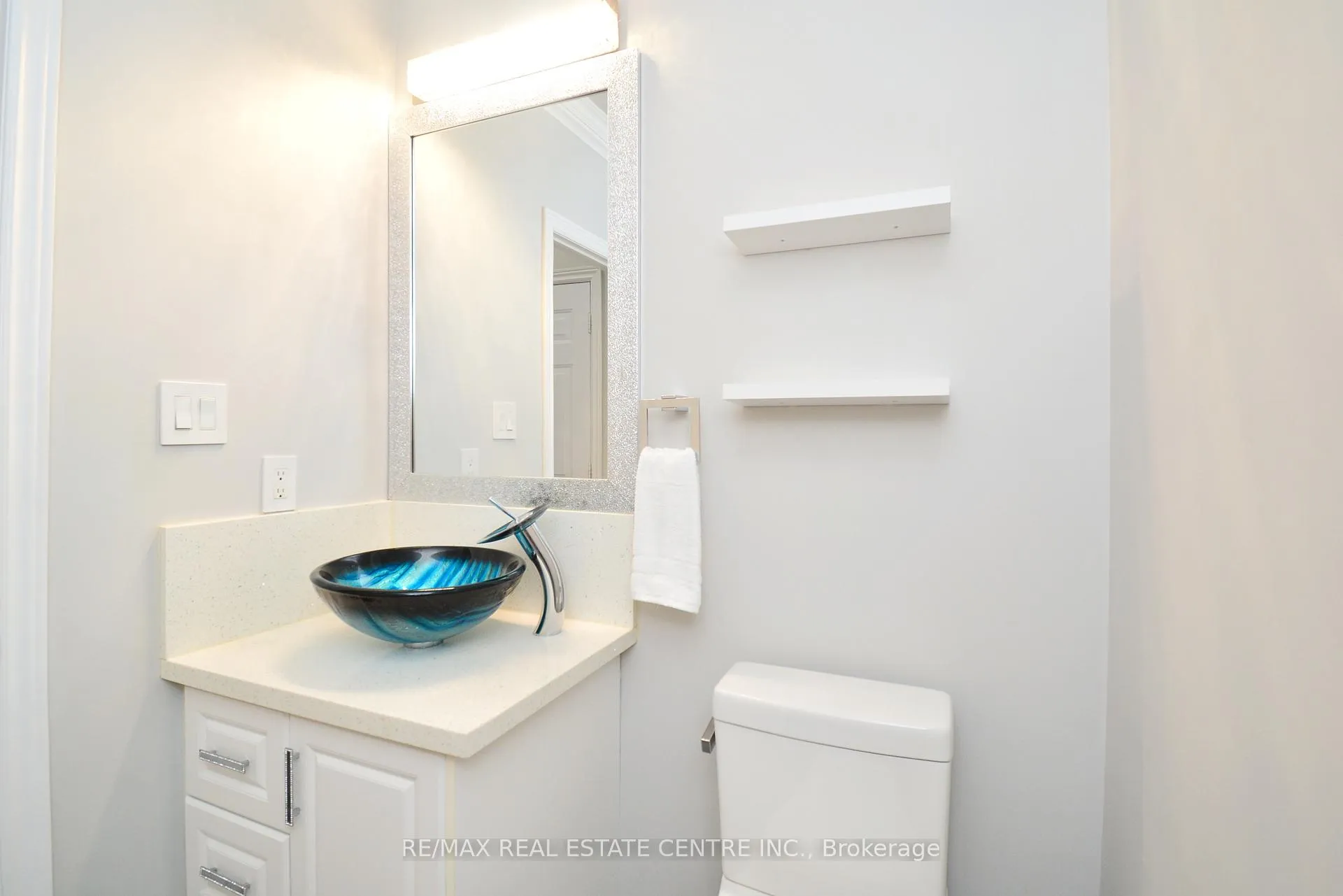 Photo 14 of 94 Seahorse Avenue, Brampton, Madoc — HOMEH