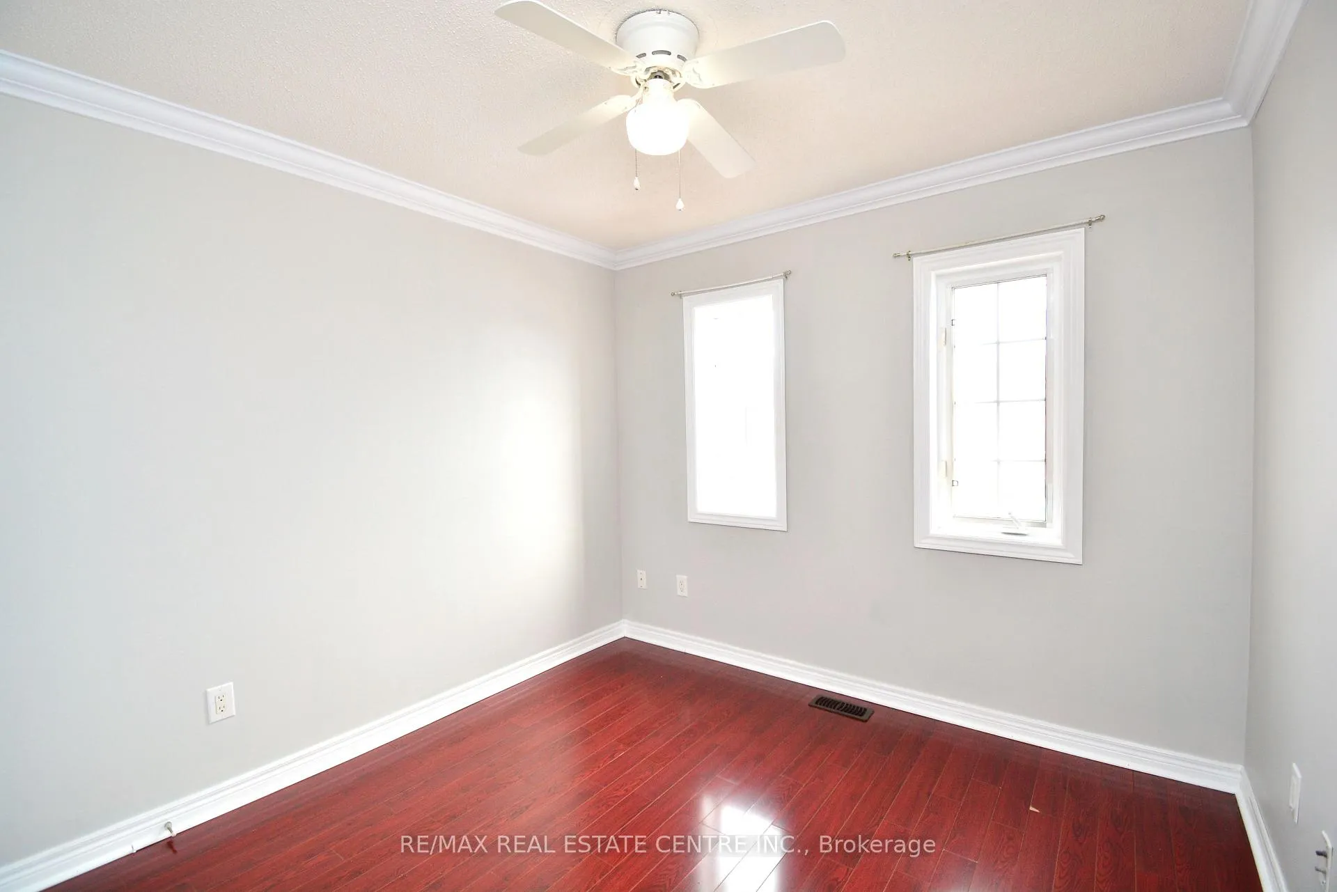 Photo 21 of 94 Seahorse Avenue, Brampton, Madoc — HOMEH