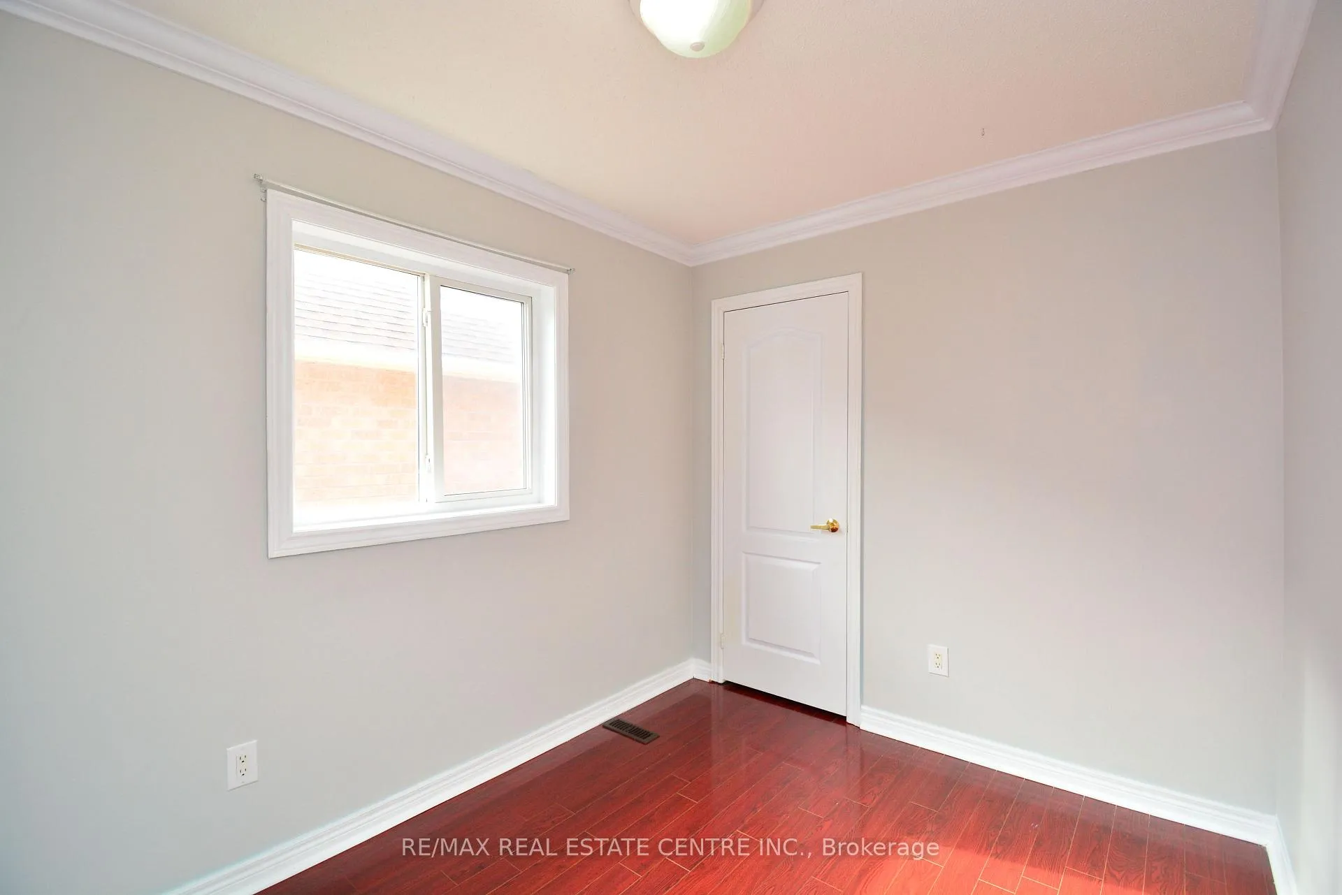 Photo 26 of 94 Seahorse Avenue, Brampton, Madoc — HOMEH