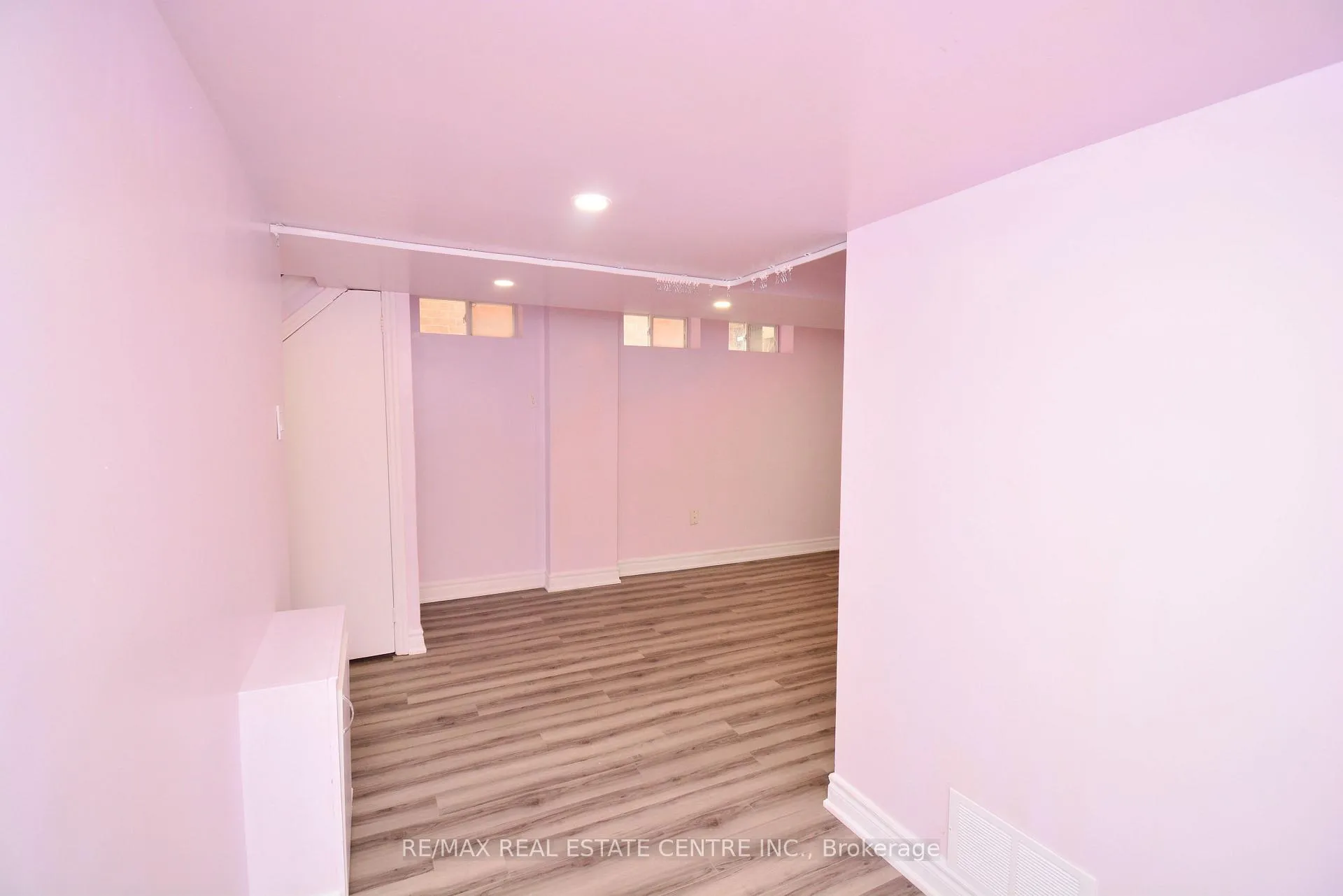 Photo 35 of 94 Seahorse Avenue, Brampton, Madoc — HOMEH