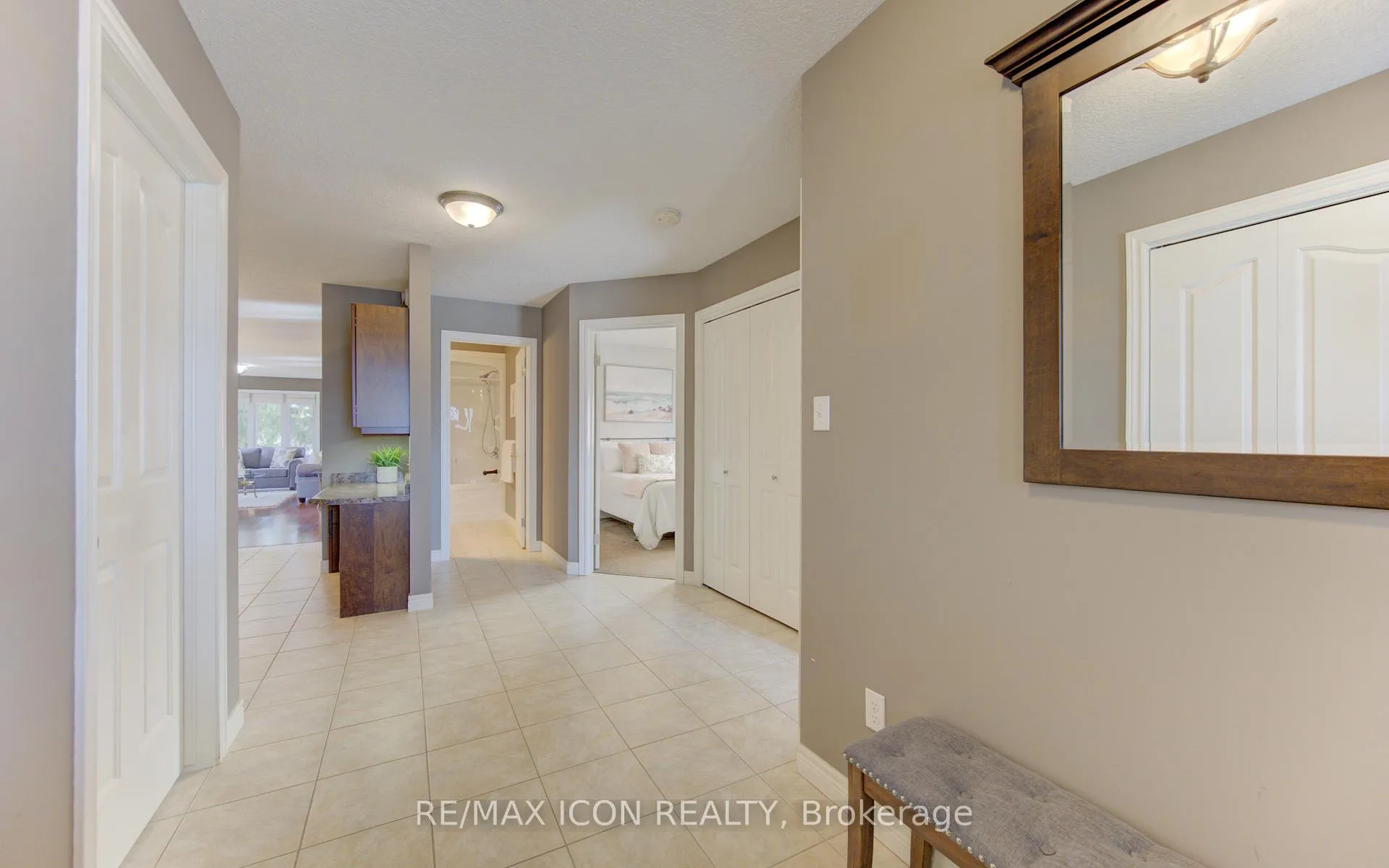 Photo 5 of 33 Joseph Street, Guelph, St. George's — HOMEH
