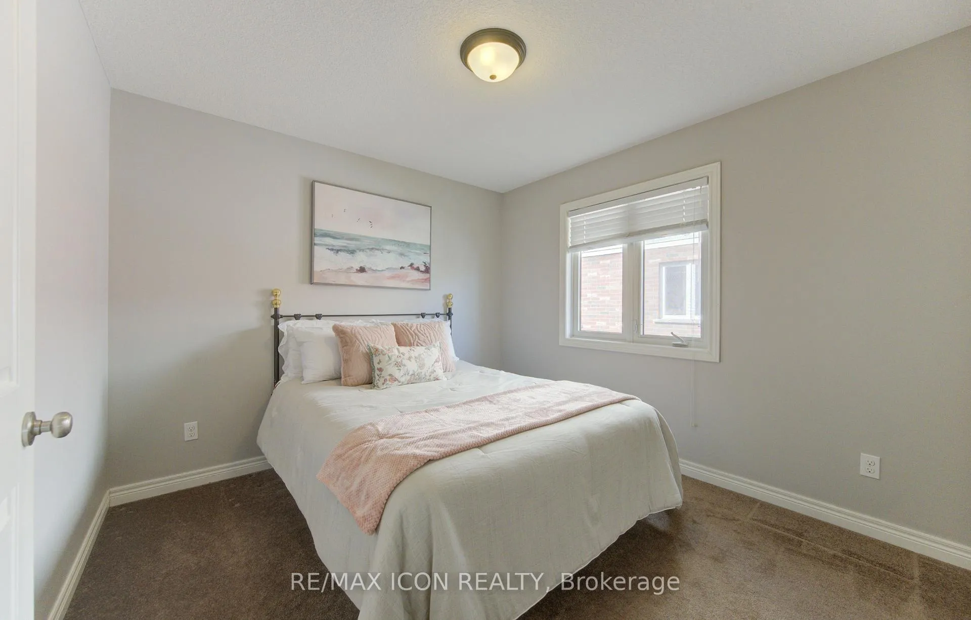 Photo 7 of 33 Joseph Street, Guelph, St. George's — HOMEH