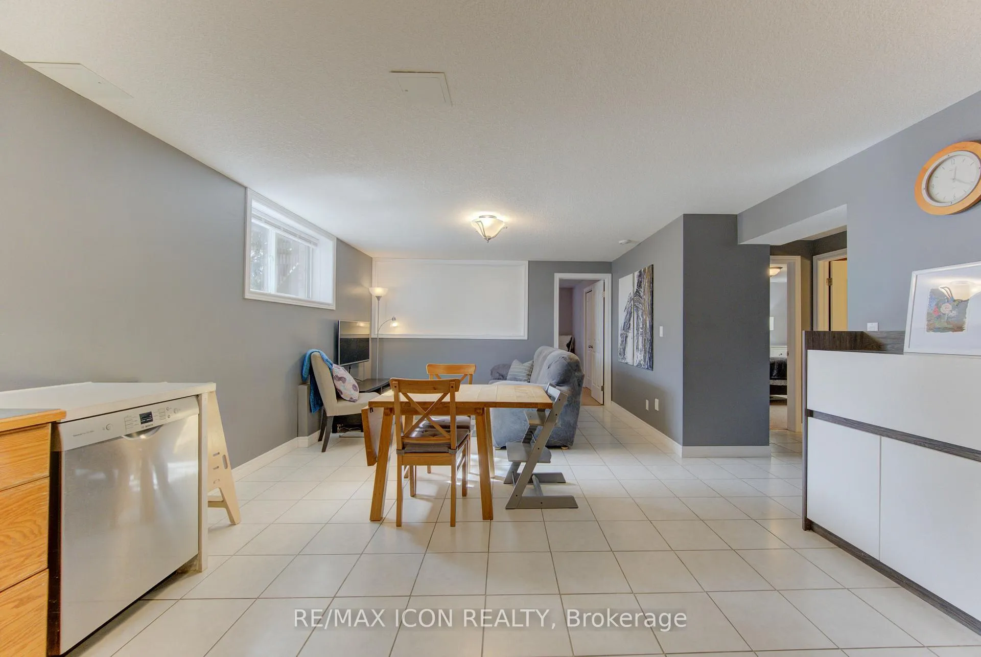 Photo 24 of 33 Joseph Street, Guelph, St. George's — HOMEH