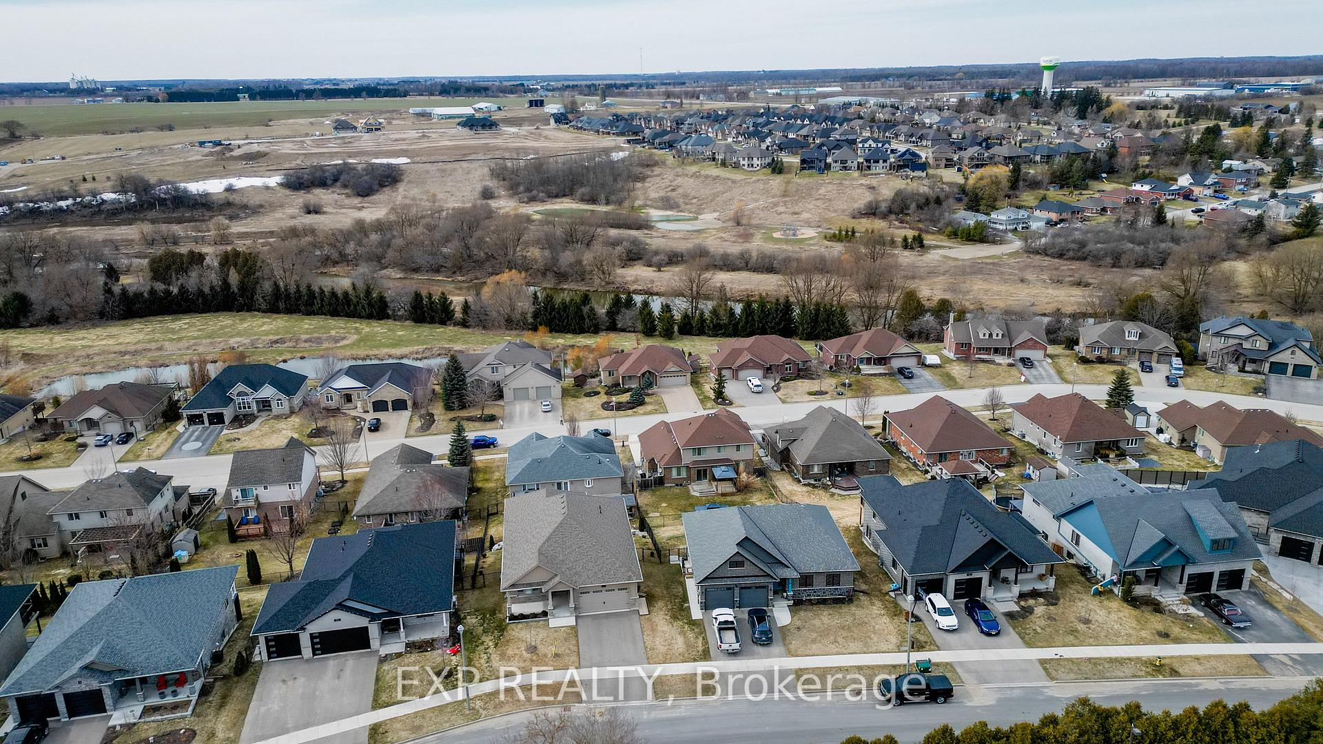 Photo 42 of 165 River Run Road, Mapleton, Rural Mapleton — HOMEH