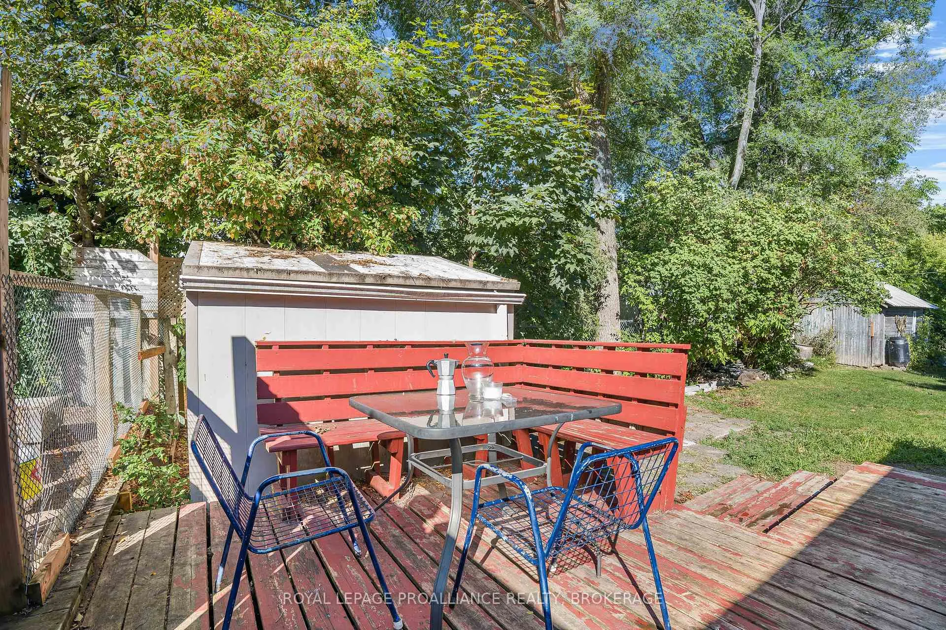 Photo 20 of 16 St Catherine Street, Kingston, East of Sir John A. Blvd — HOMEH