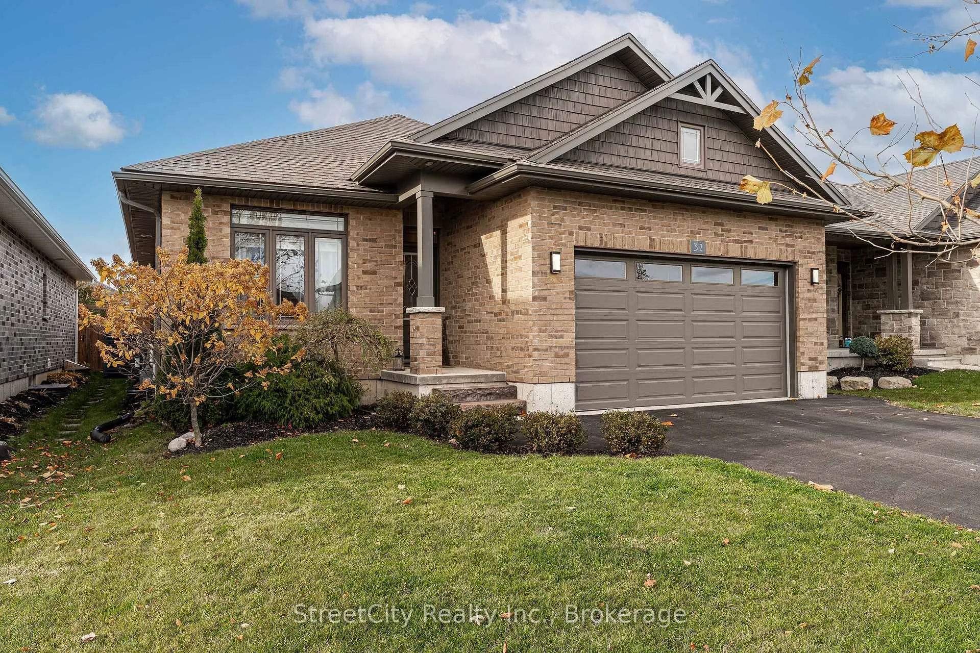 Photo 2 of 32 Culliton Street, Stratford — HOMEH