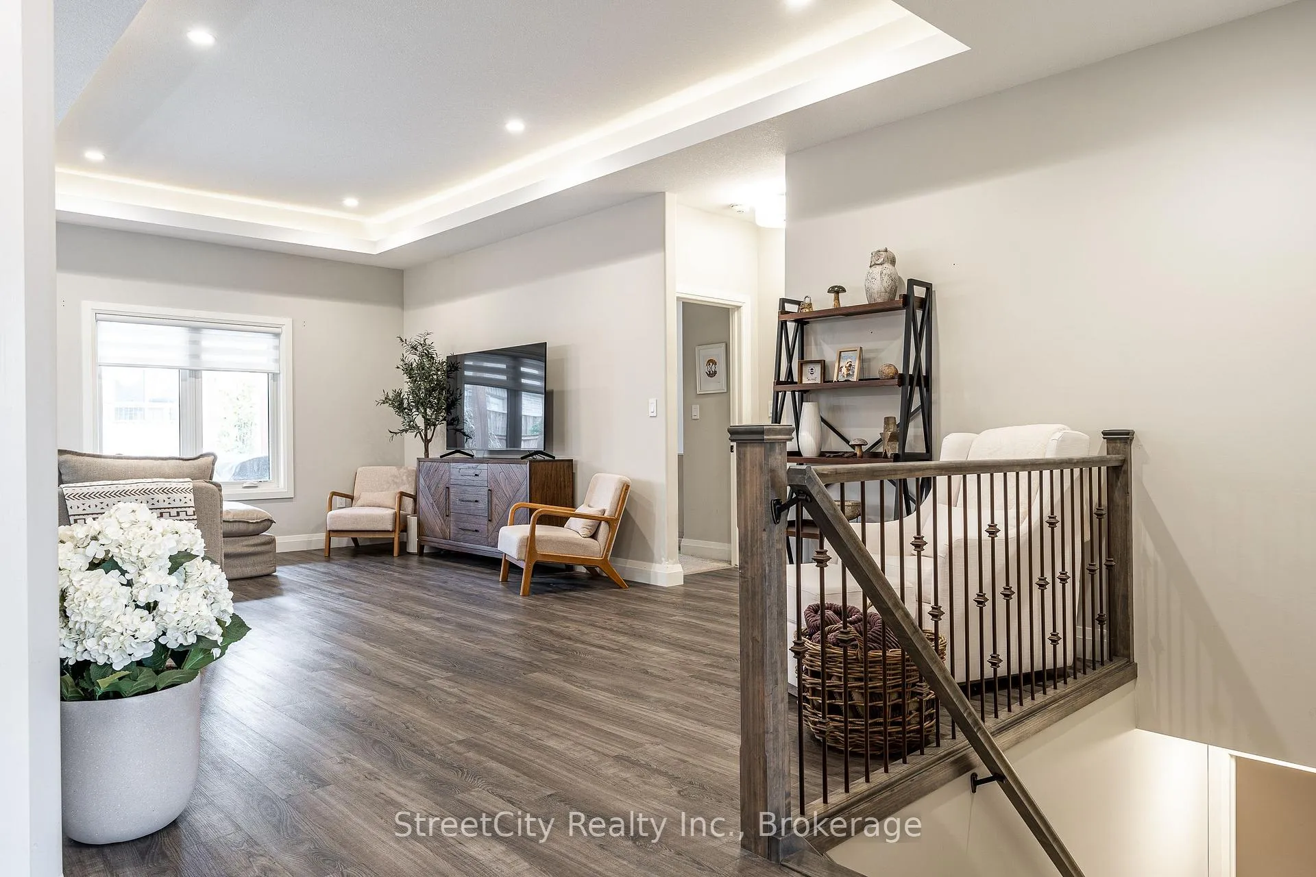 Photo 4 of 32 Culliton Street, Stratford — HOMEH