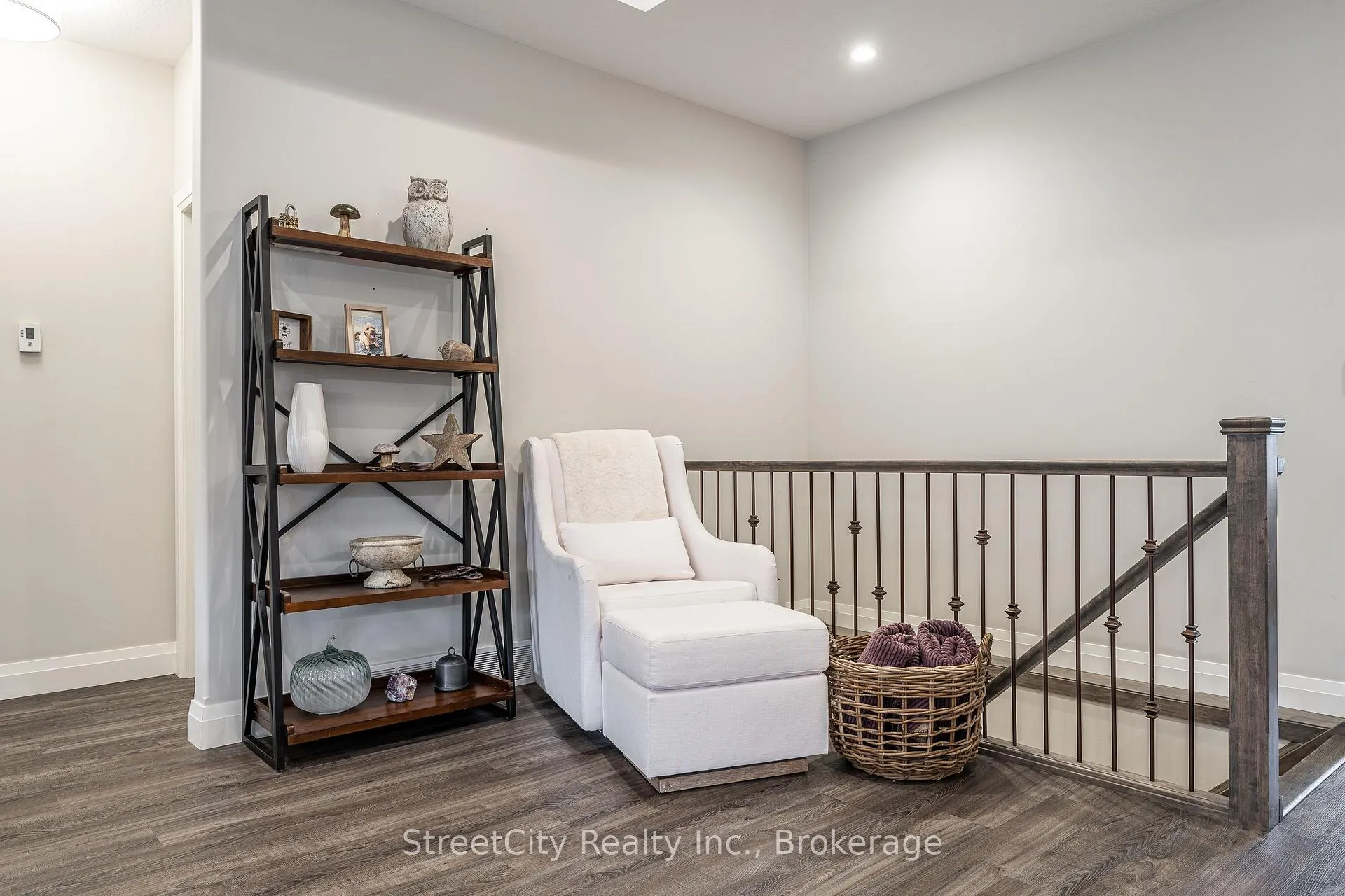 Photo 5 of 32 Culliton Street, Stratford — HOMEH