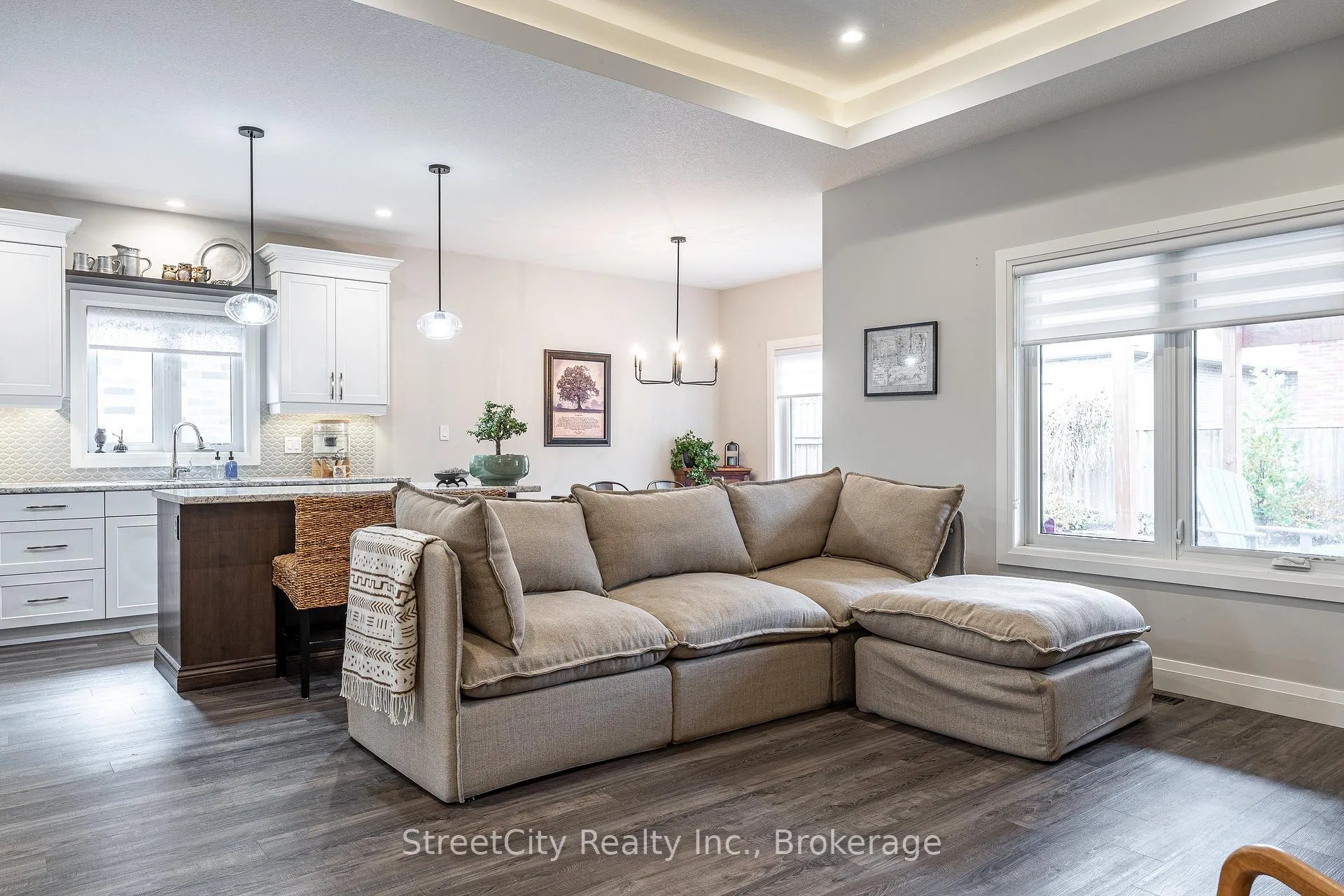 Photo 7 of 32 Culliton Street, Stratford — HOMEH