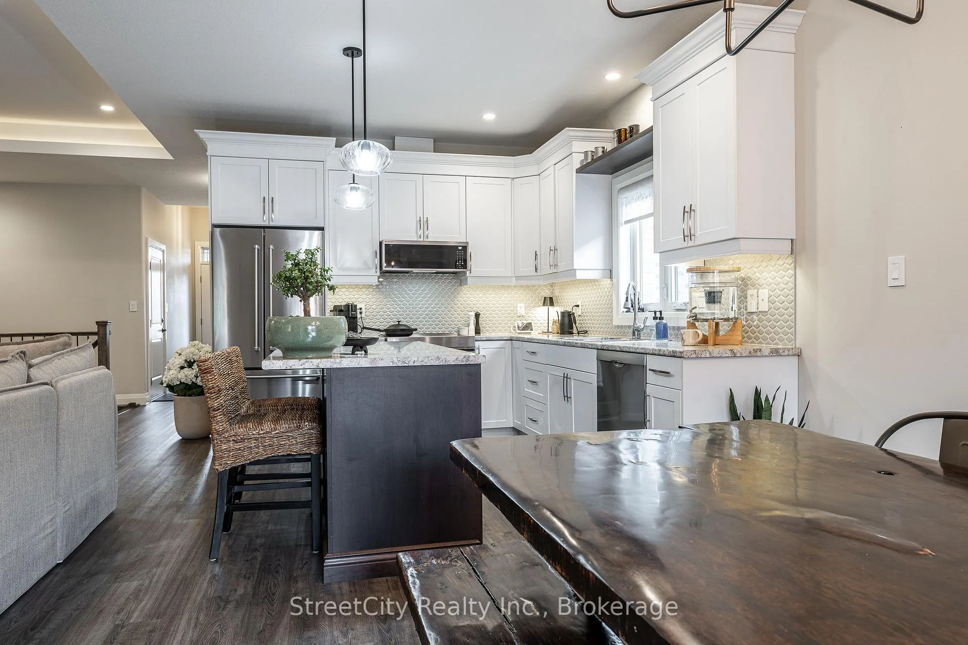 Photo 15 of 32 Culliton Street, Stratford — HOMEH