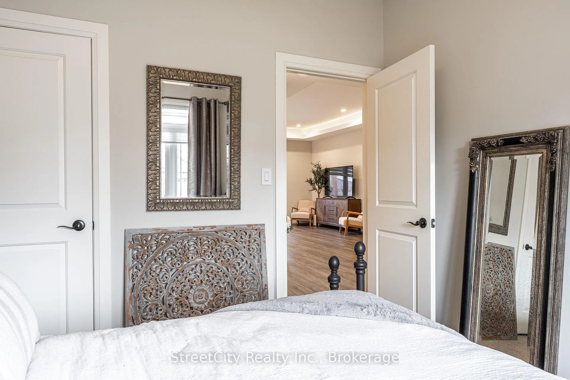 Photo 24 of 32 Culliton Street, Stratford — HOMEH