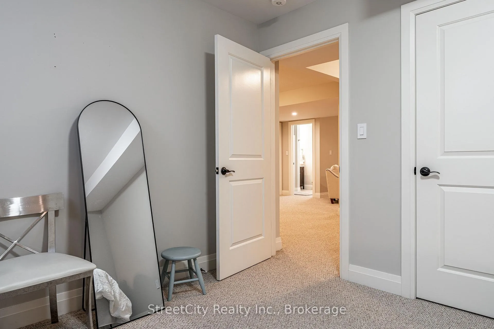 Photo 34 of 32 Culliton Street, Stratford — HOMEH