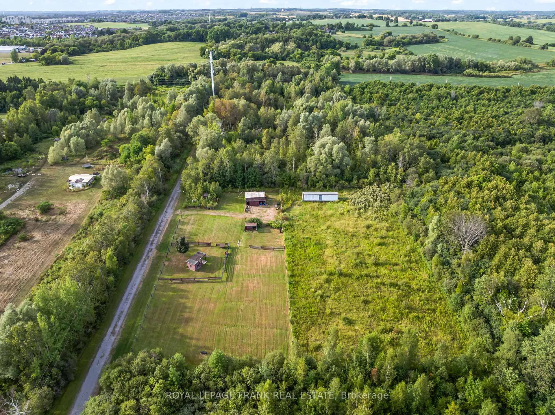Photo 7 of 1440 Pebblestone Road, Clarington, Courtice — HOMEH