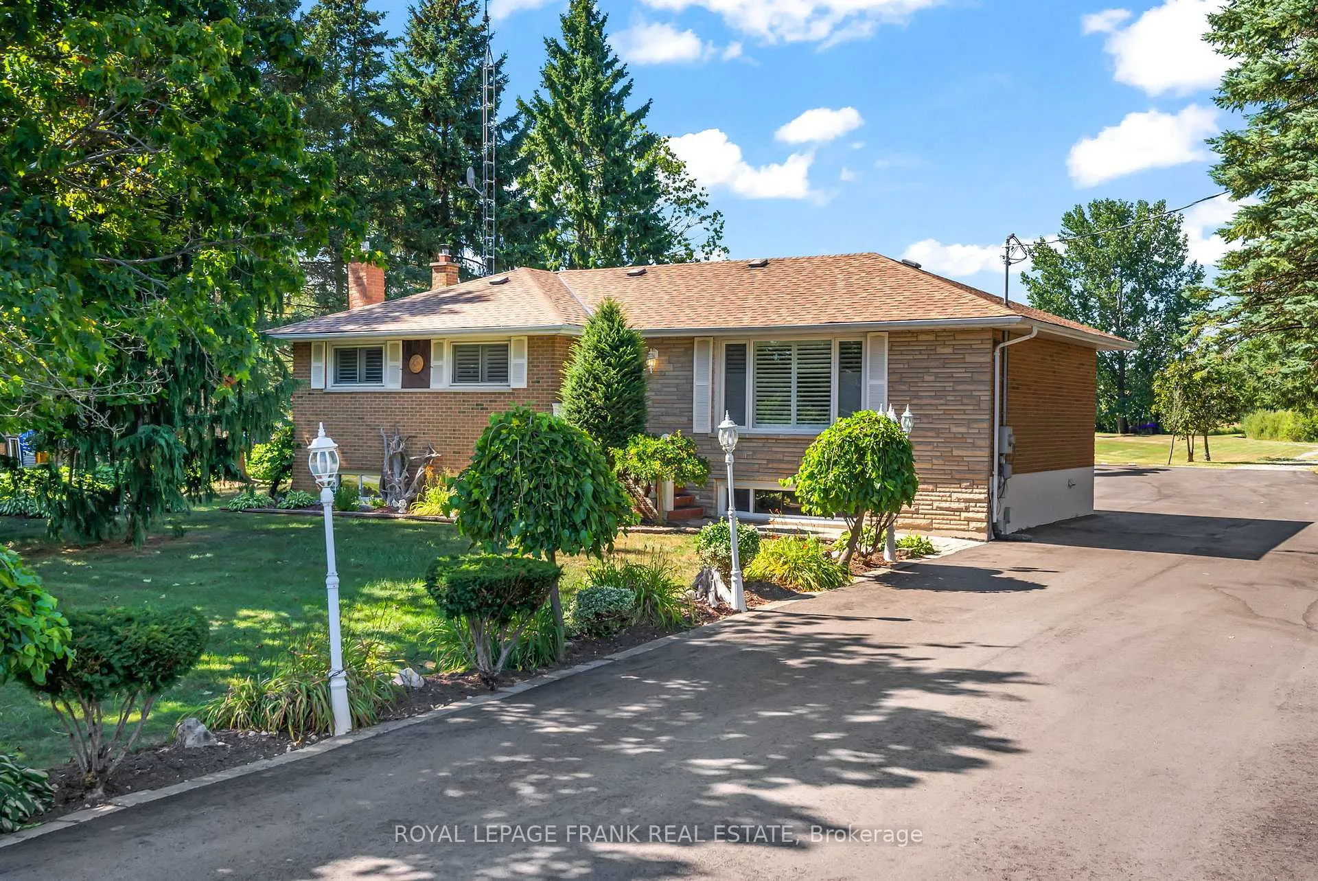 Photo 9 of 1440 Pebblestone Road, Clarington, Courtice — HOMEH