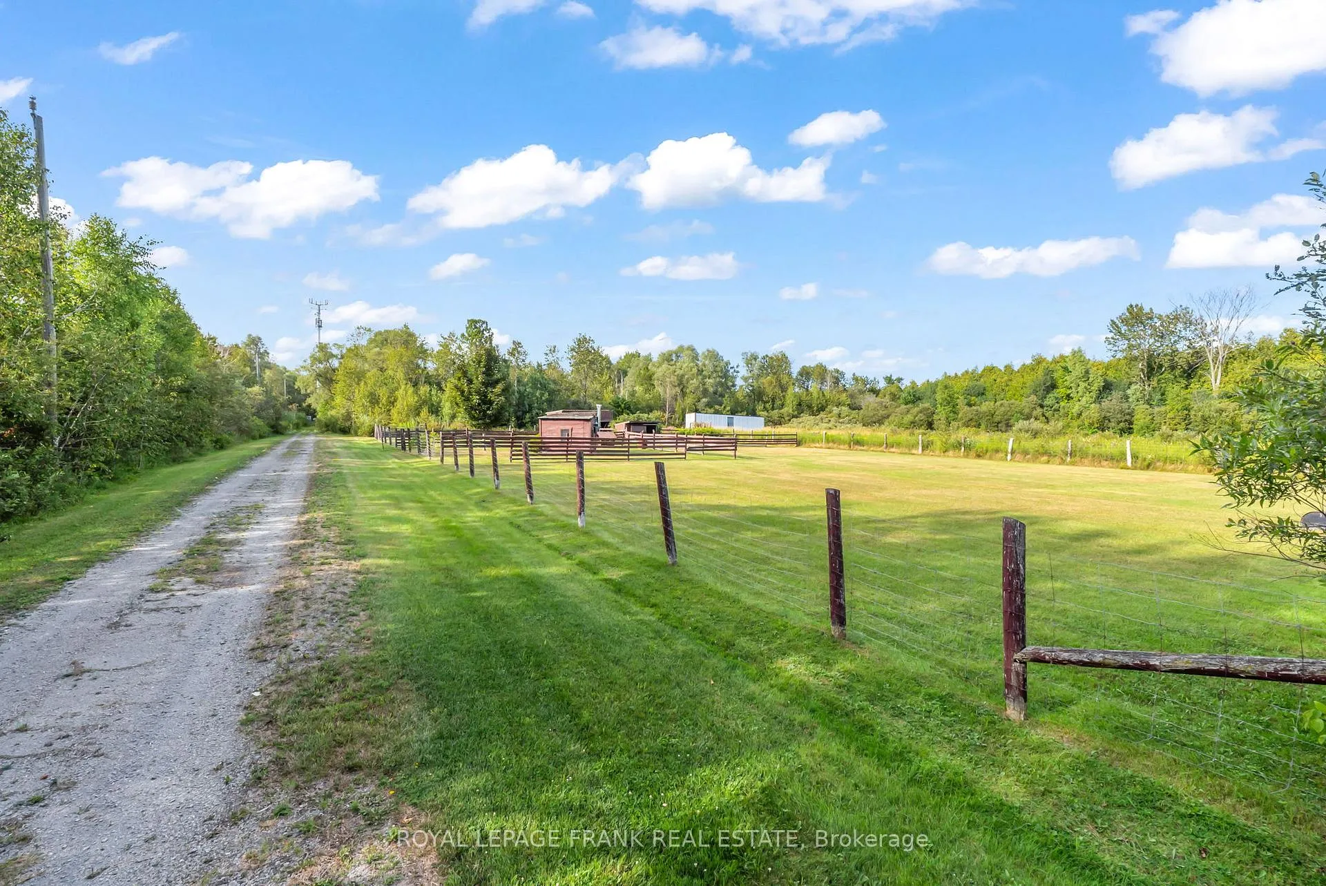 Photo 47 of 1440 Pebblestone Road, Clarington, Courtice — HOMEH