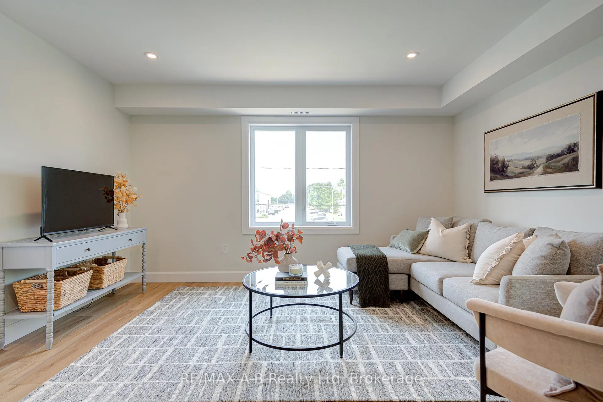 Photo 9 of Unit 28, 428 Queen Street W, St. Marys — HOMEH