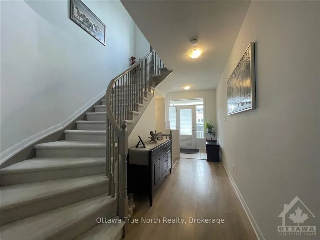 Photo 6 of 13 Sweet Pea Way, Ottawa, Kanata - Kanata Lakes/Heritage Hills — HOMEH