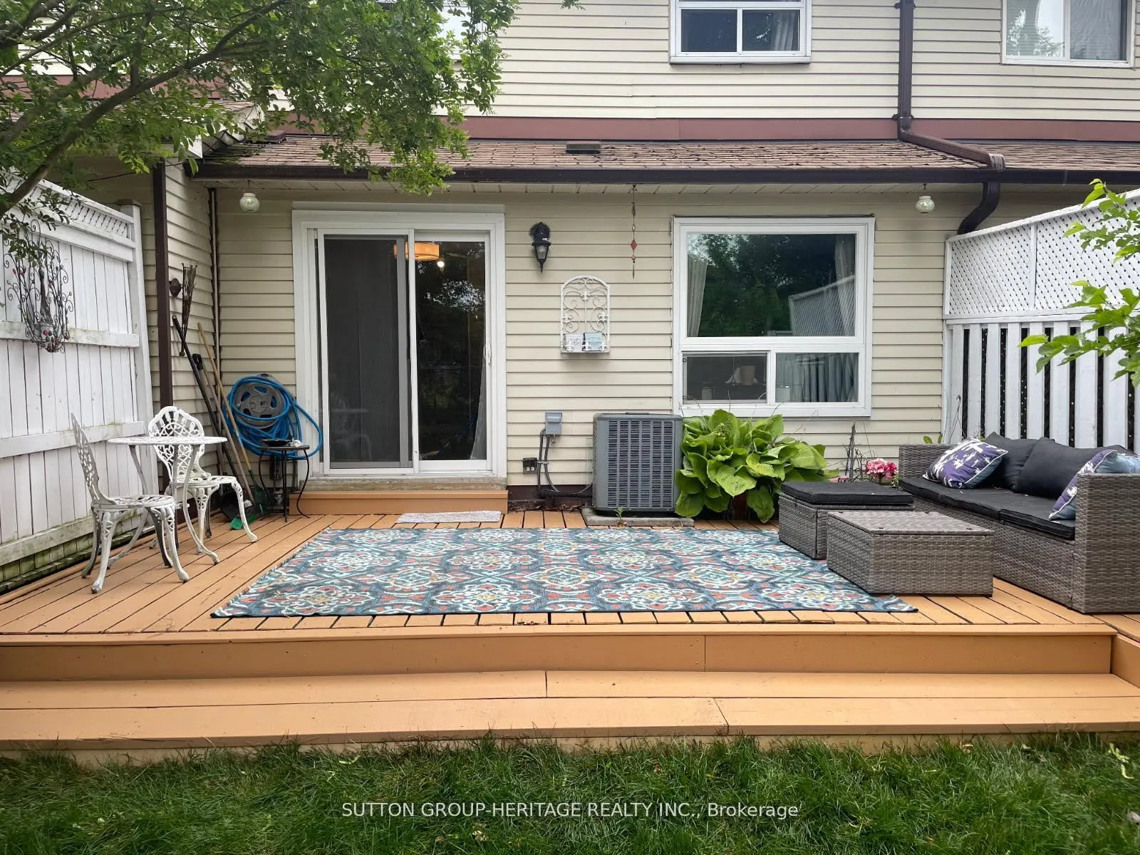 Photo 2 of 56 Parker Crescent, Ajax, South East — HOMEH