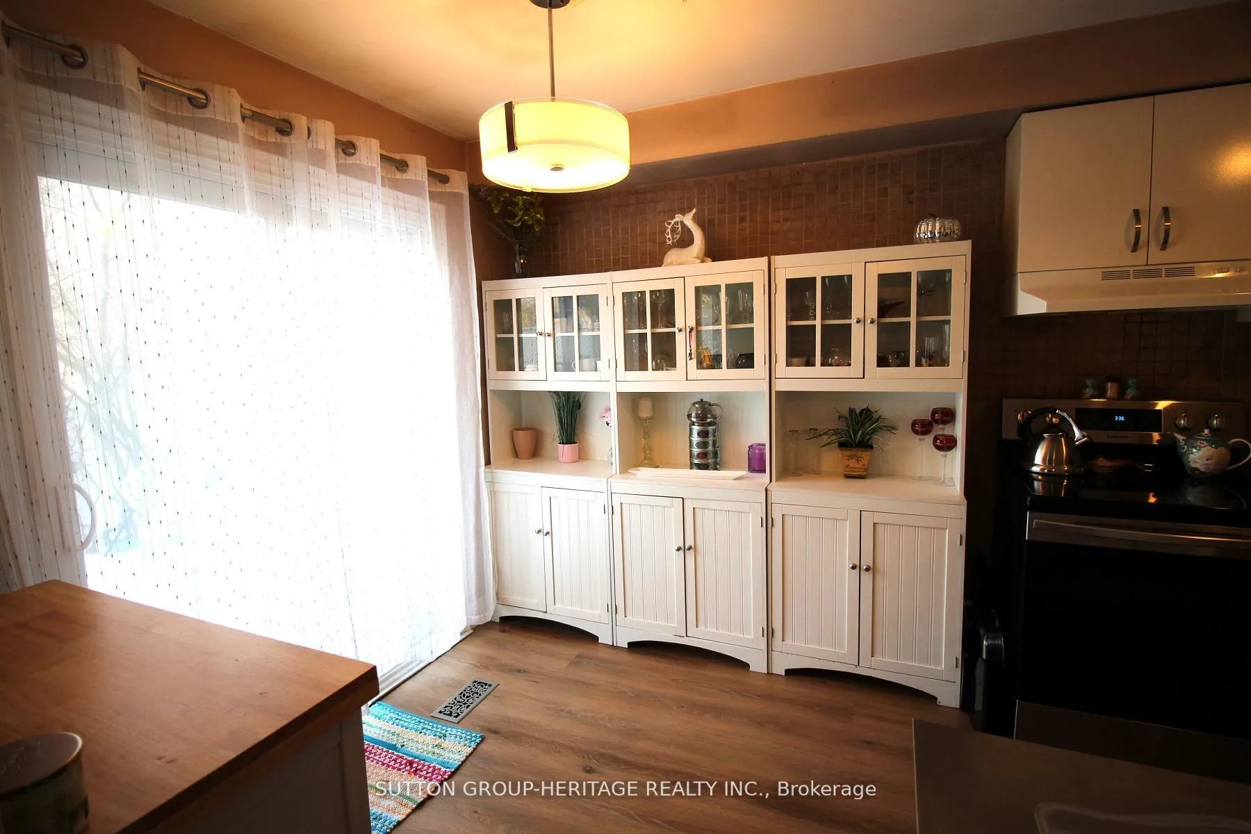 Photo 9 of 56 Parker Crescent, Ajax, South East — HOMEH