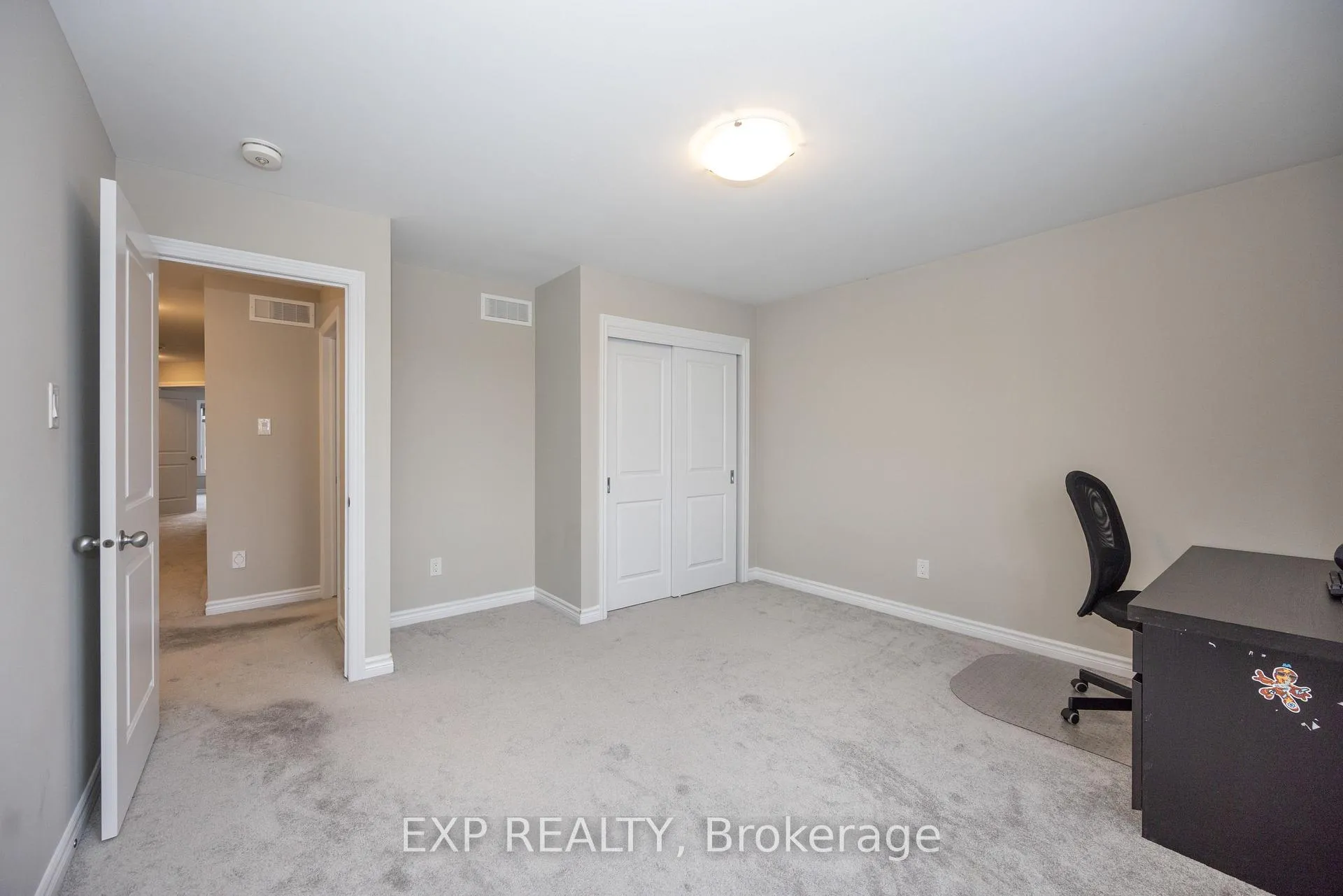 Photo 6 of 116 Helen Rapp Way, Ottawa, Blossom Park/Kemp Park/Findlay Creek — HOMEH