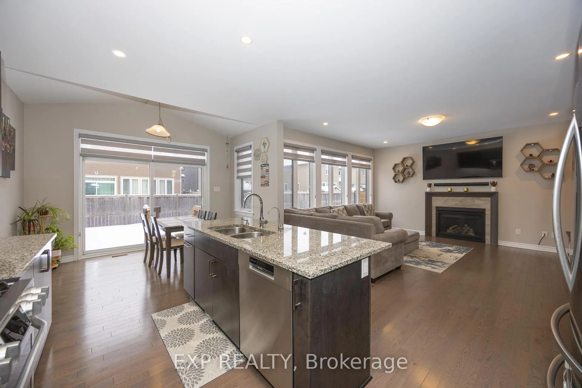 Photo 25 of 116 Helen Rapp Way, Ottawa, Blossom Park/Kemp Park/Findlay Creek — HOMEH