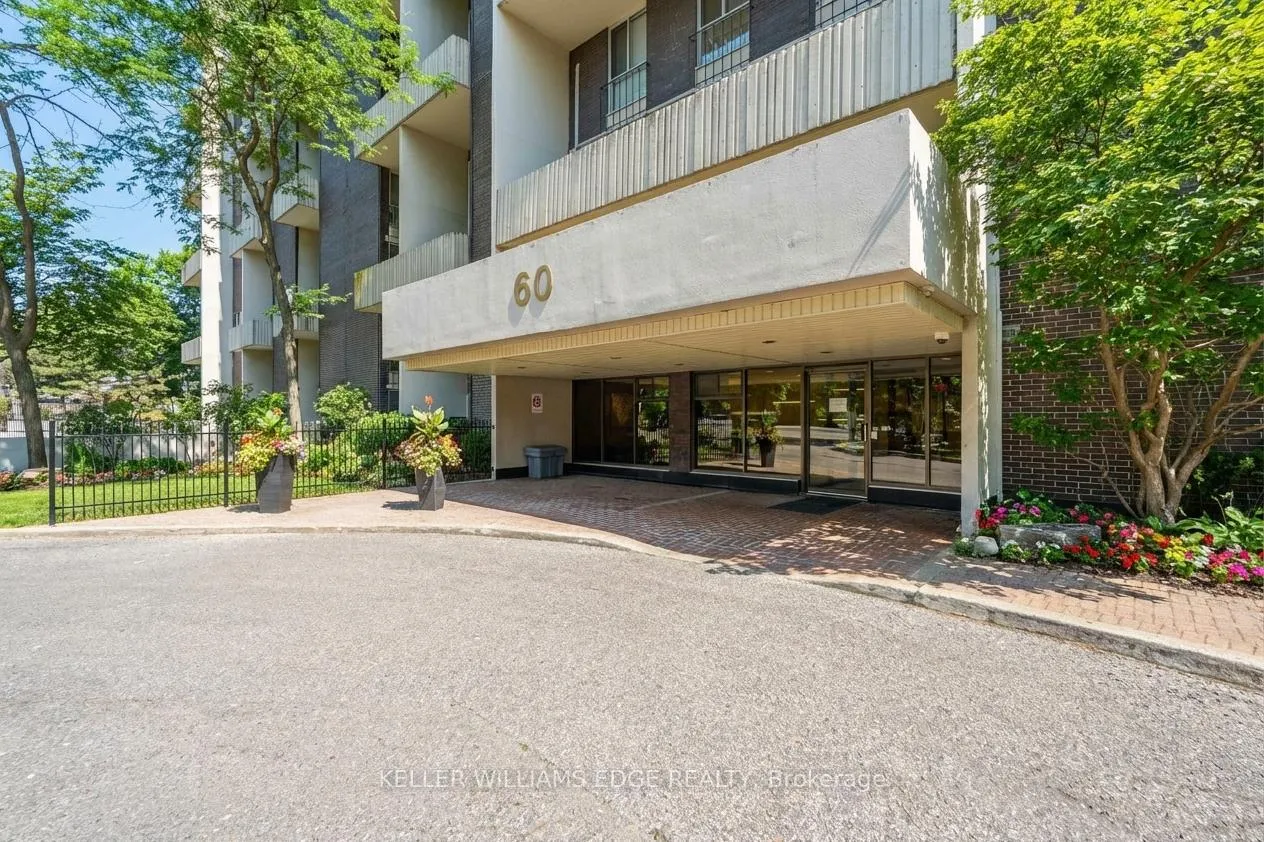 Photo 3 of Unit 920, 60 Southport Street, Toronto, High Park-Swansea — HOMEH