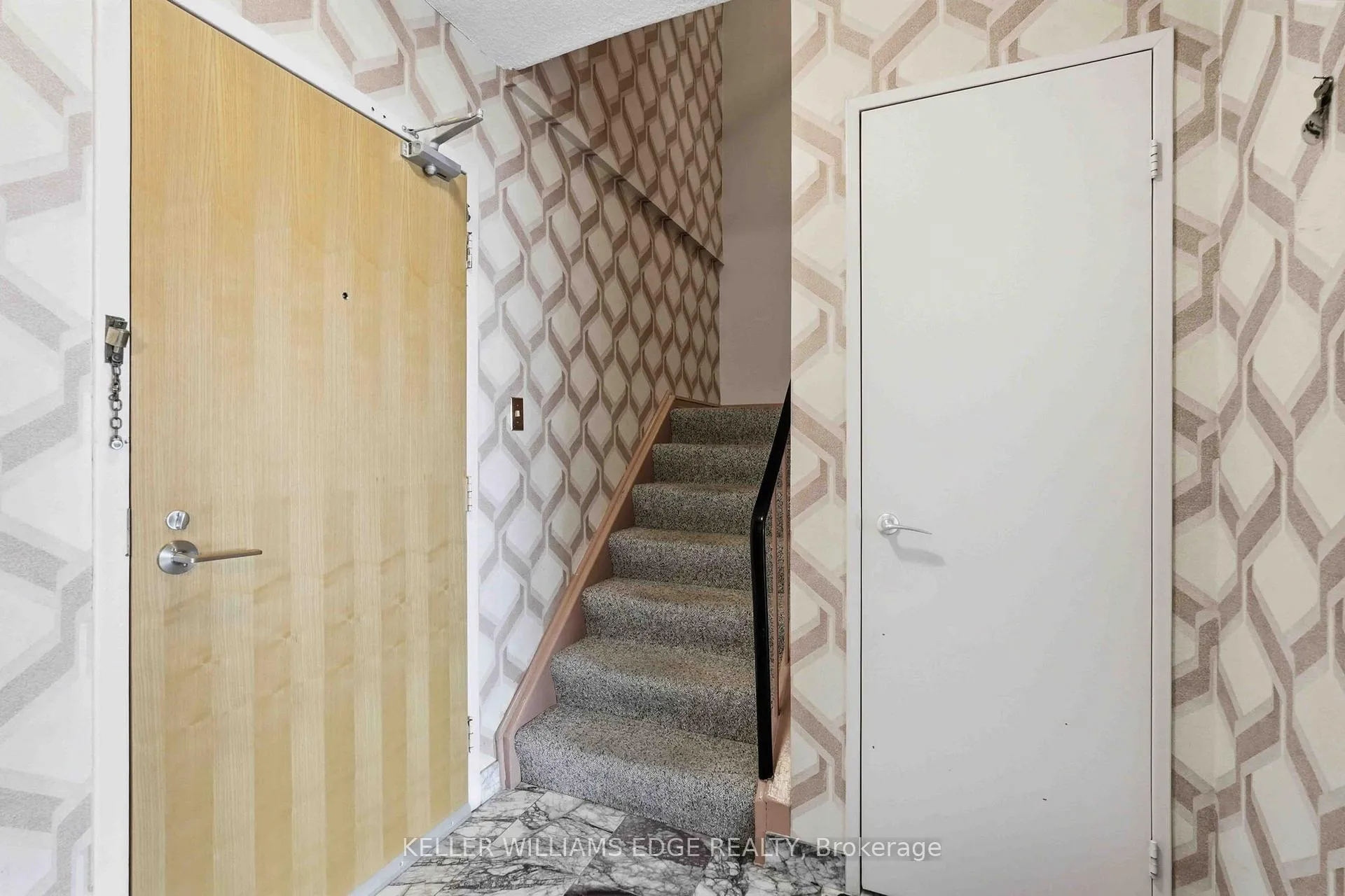 Photo 7 of Unit 920, 60 Southport Street, Toronto, High Park-Swansea — HOMEH