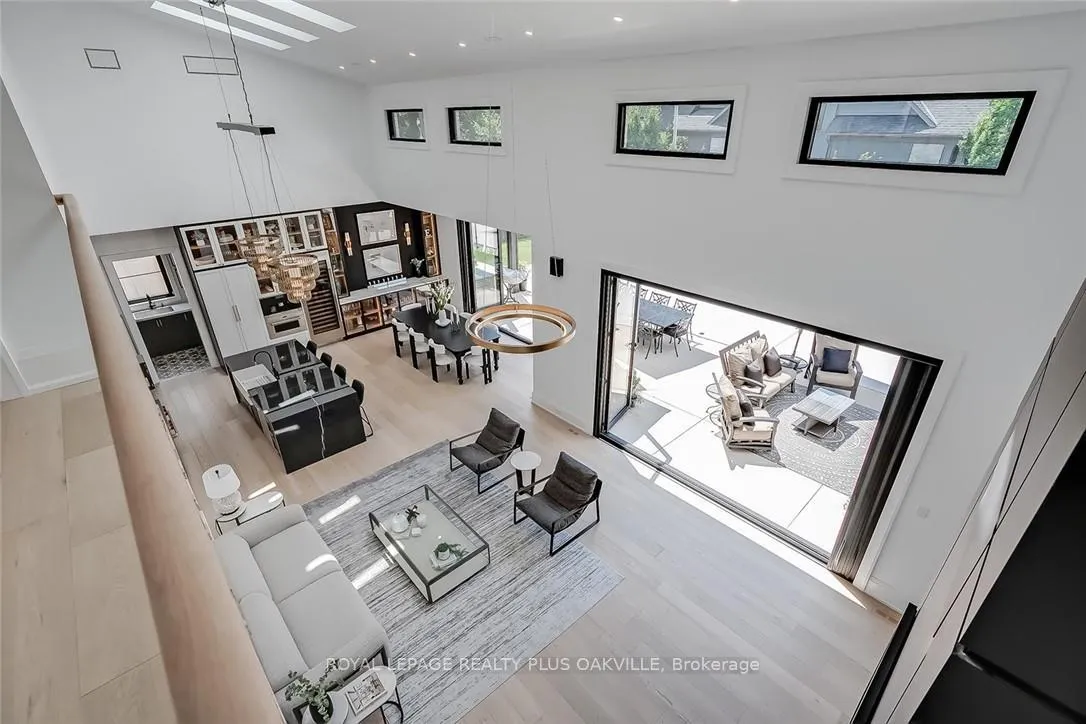 Photo 8 of 234 Walby Drive, Oakville, Southwest — HOMEH
