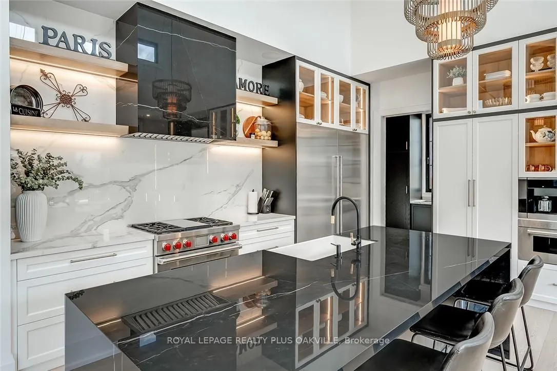 Photo 13 of 234 Walby Drive, Oakville, Southwest — HOMEH