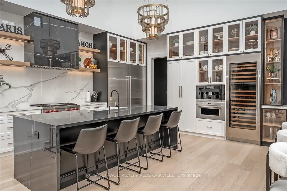 Photo 14 of 234 Walby Drive, Oakville, Southwest — HOMEH