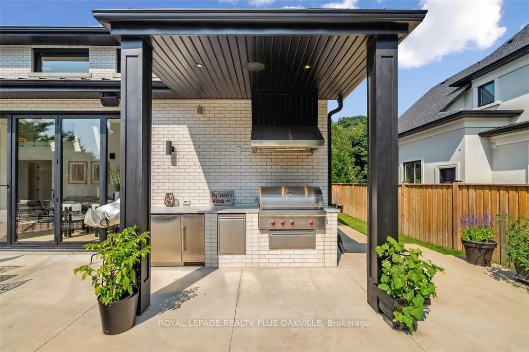 Photo 43 of 234 Walby Drive, Oakville, Southwest — HOMEH