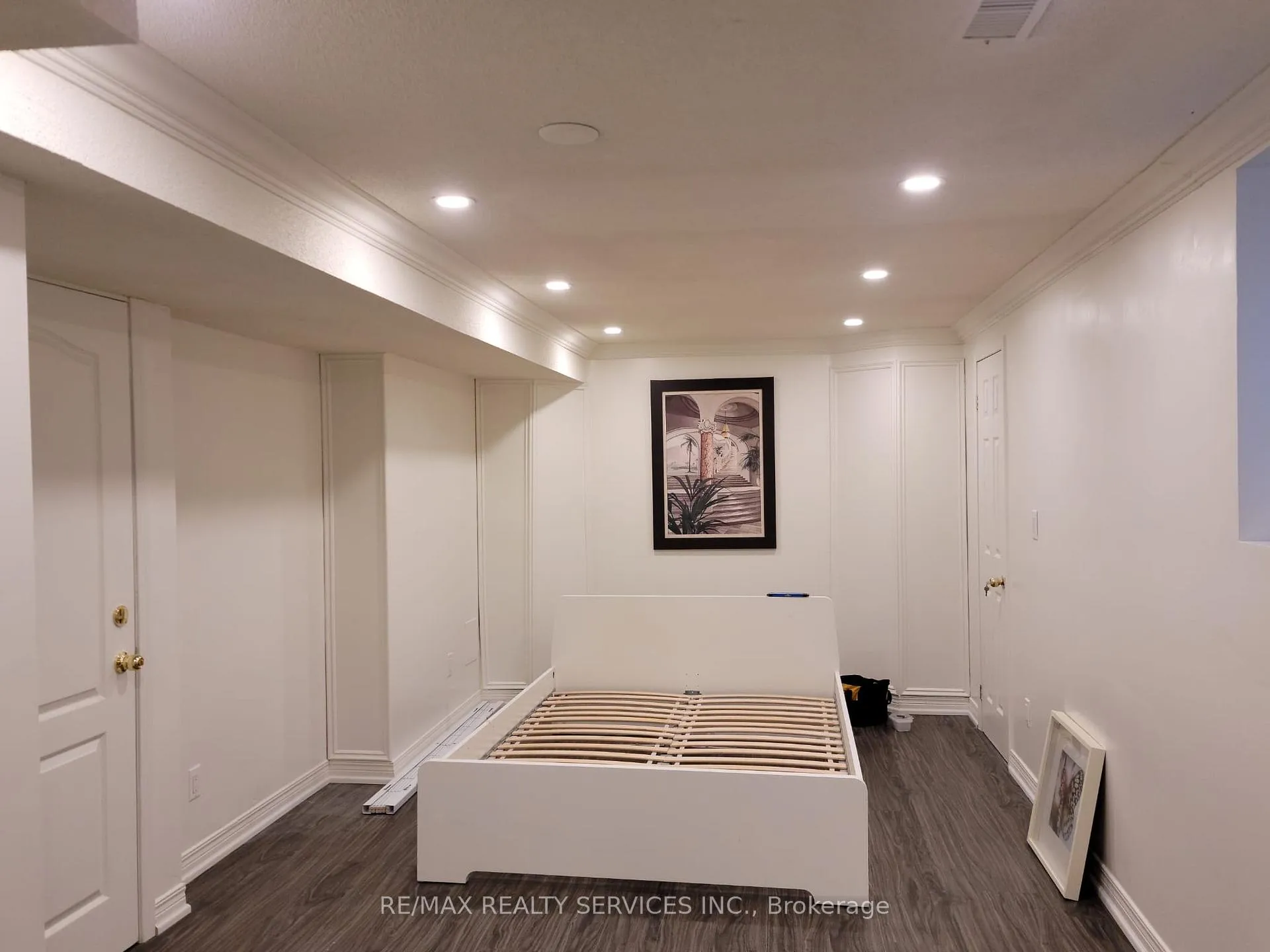 Photo 6 of Unit W/O Bsmt, 72 Dells Crescent, Brampton, Fletcher's Meadow — HOMEH