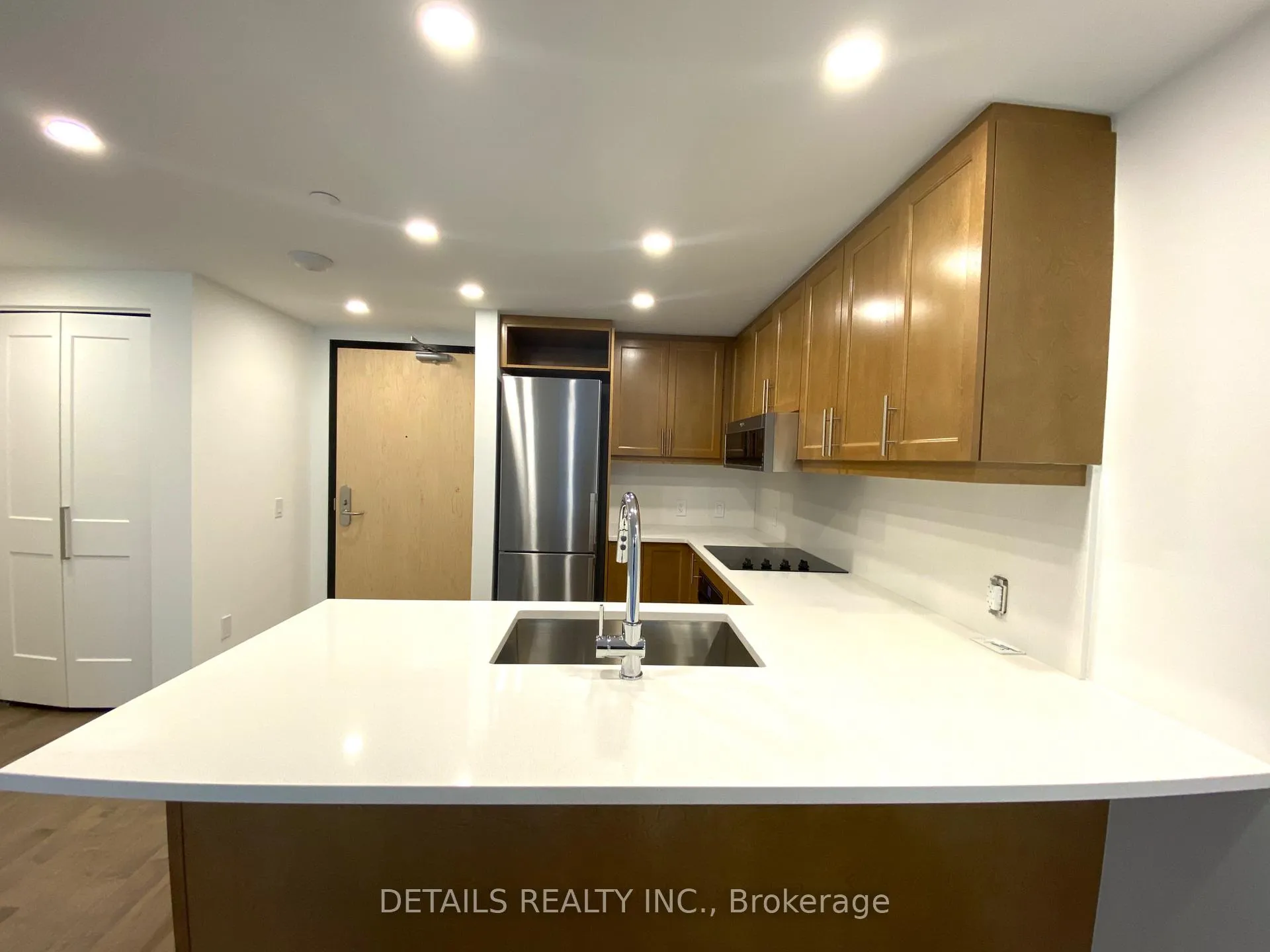Photo 6 of Unit 809, 340 Queen Street, Ottawa, Ottawa Centre — HOMEH