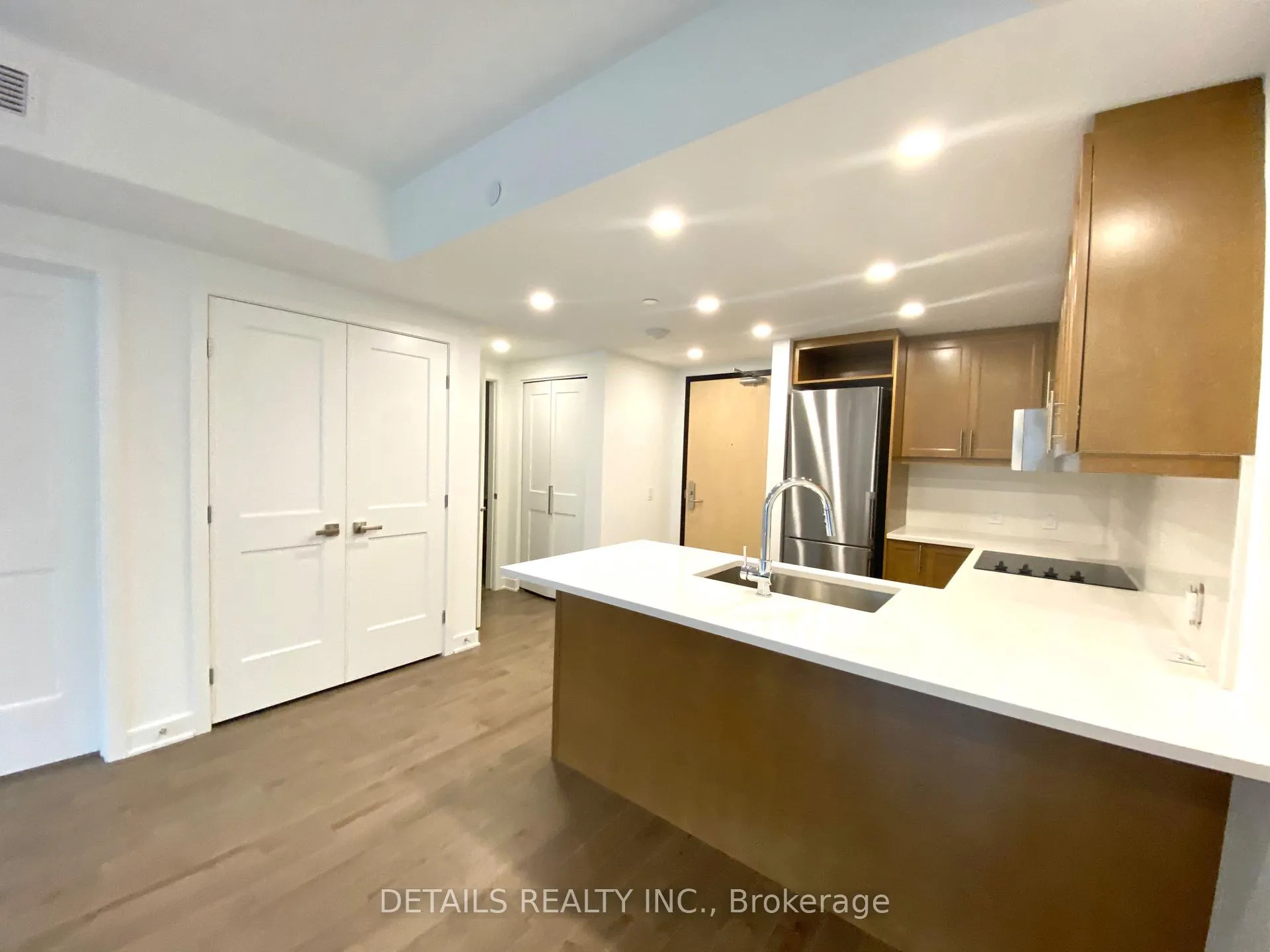 Photo 7 of Unit 809, 340 Queen Street, Ottawa, Ottawa Centre — HOMEH