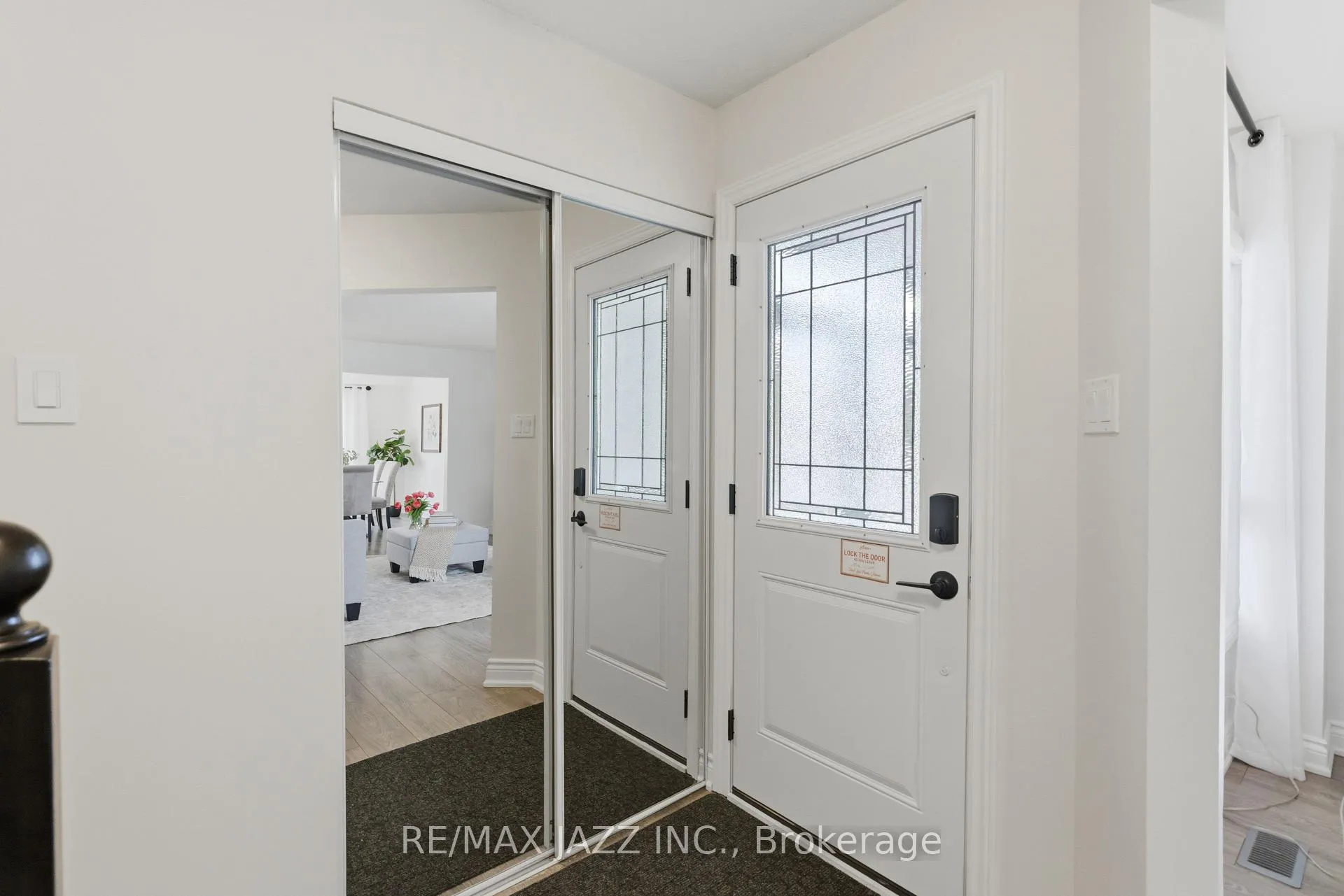 Photo 7 of 222 Sandringham Drive, Clarington, Courtice — HOMEH