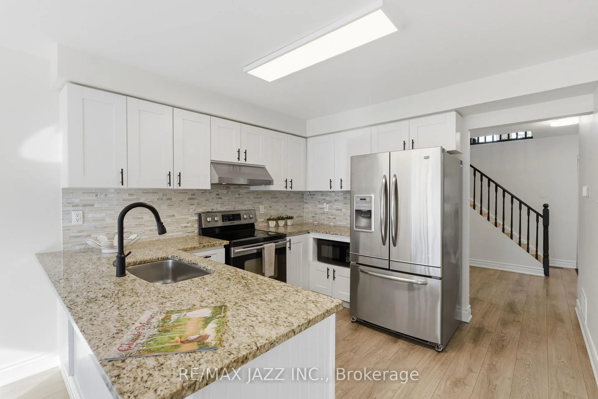 Photo 15 of 222 Sandringham Drive, Clarington, Courtice — HOMEH