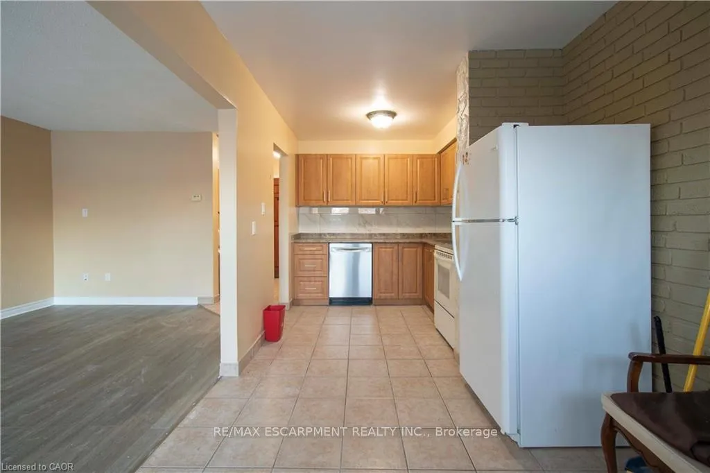 Photo 10 of Unit 23, 153 Limeridge Road W, Hamilton, Rolston — HOMEH