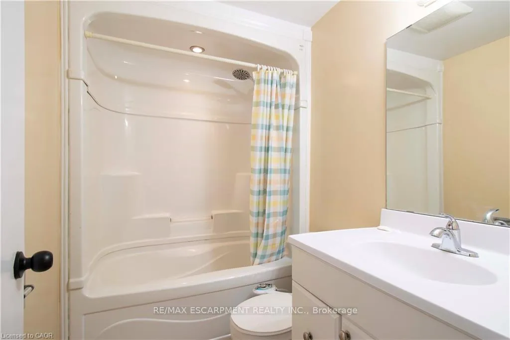 Photo 15 of Unit 23, 153 Limeridge Road W, Hamilton, Rolston — HOMEH
