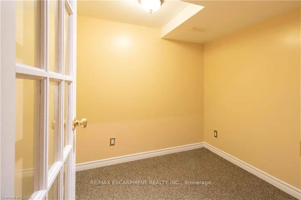 Photo 22 of Unit 23, 153 Limeridge Road W, Hamilton, Rolston — HOMEH