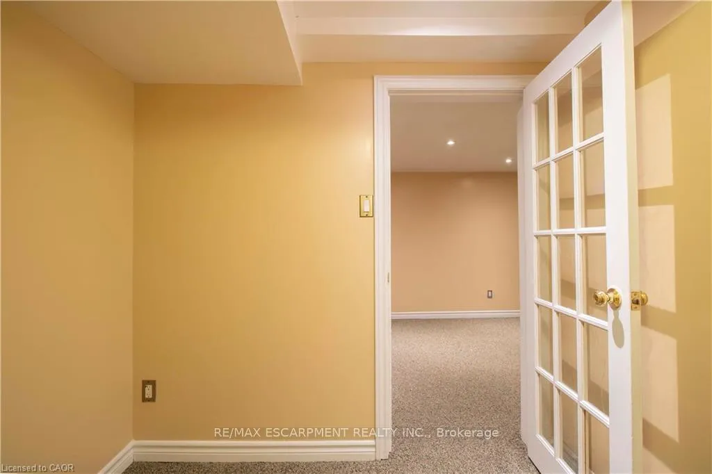 Photo 23 of Unit 23, 153 Limeridge Road W, Hamilton, Rolston — HOMEH