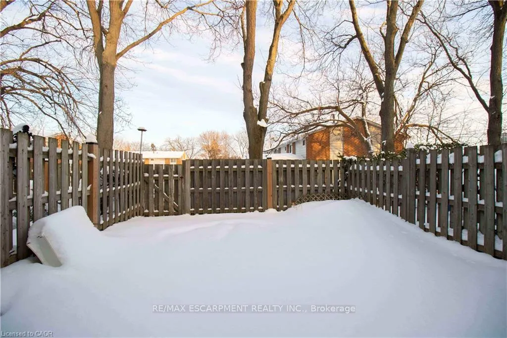 Photo 24 of Unit 23, 153 Limeridge Road W, Hamilton, Rolston — HOMEH