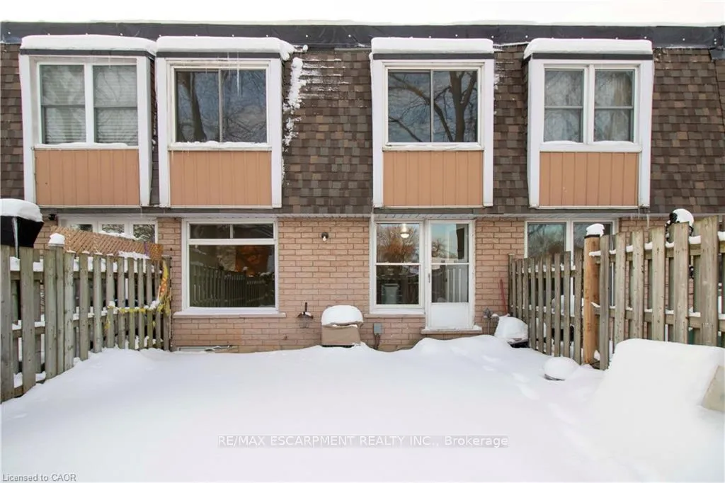 Photo 26 of Unit 23, 153 Limeridge Road W, Hamilton, Rolston — HOMEH