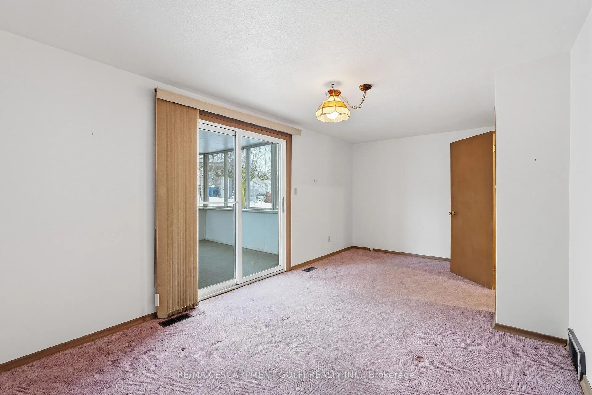 Photo 6 of 73 Brentwood Drive, Guelph, Riverside Park — HOMEH
