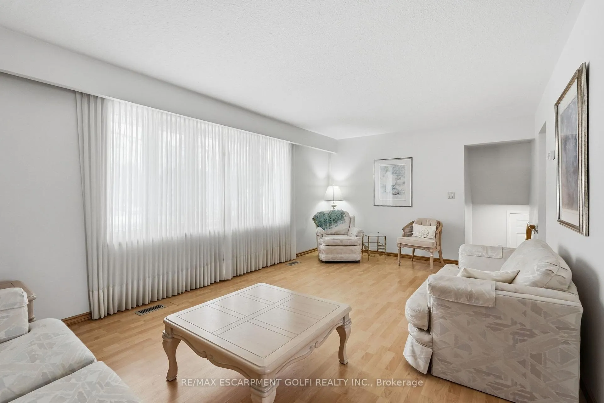 Photo 9 of 73 Brentwood Drive, Guelph, Riverside Park — HOMEH